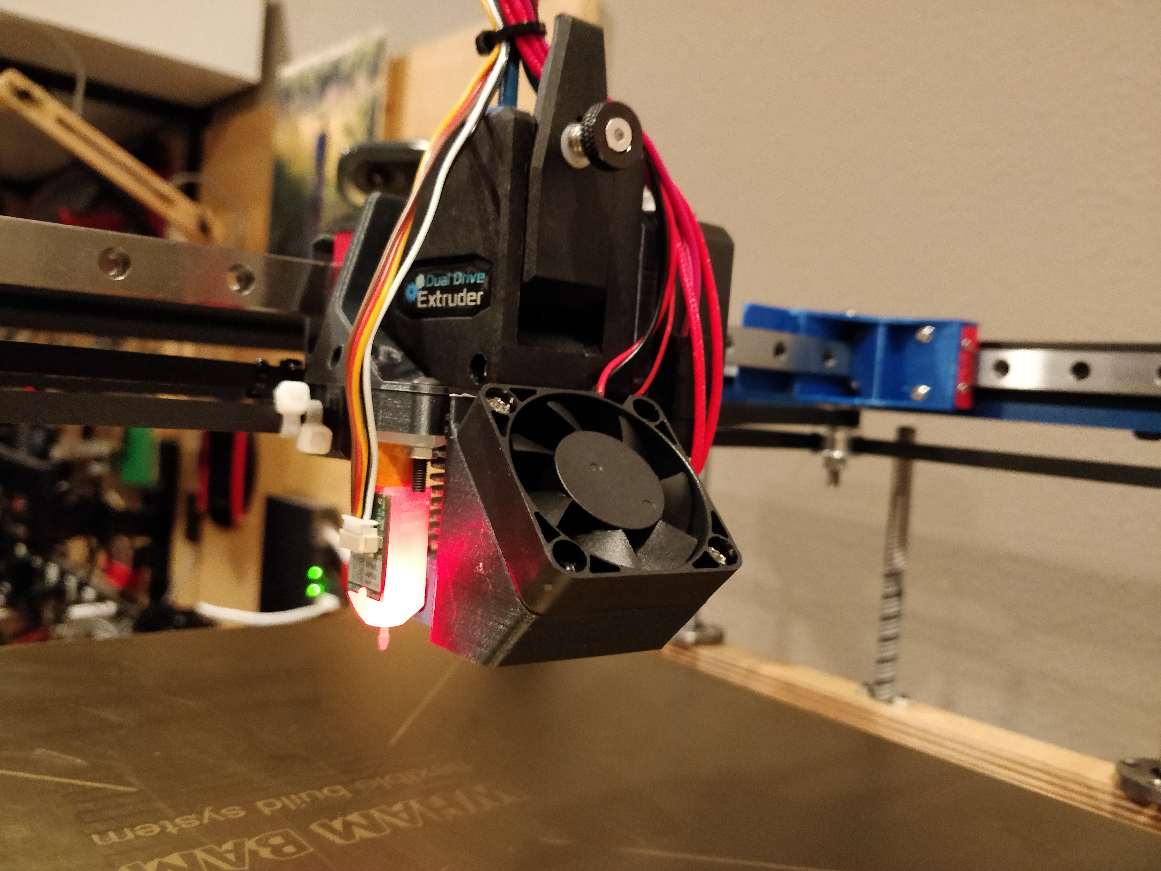 Miniatura 2 do modelo 3D GridBot Direct Extruder mount