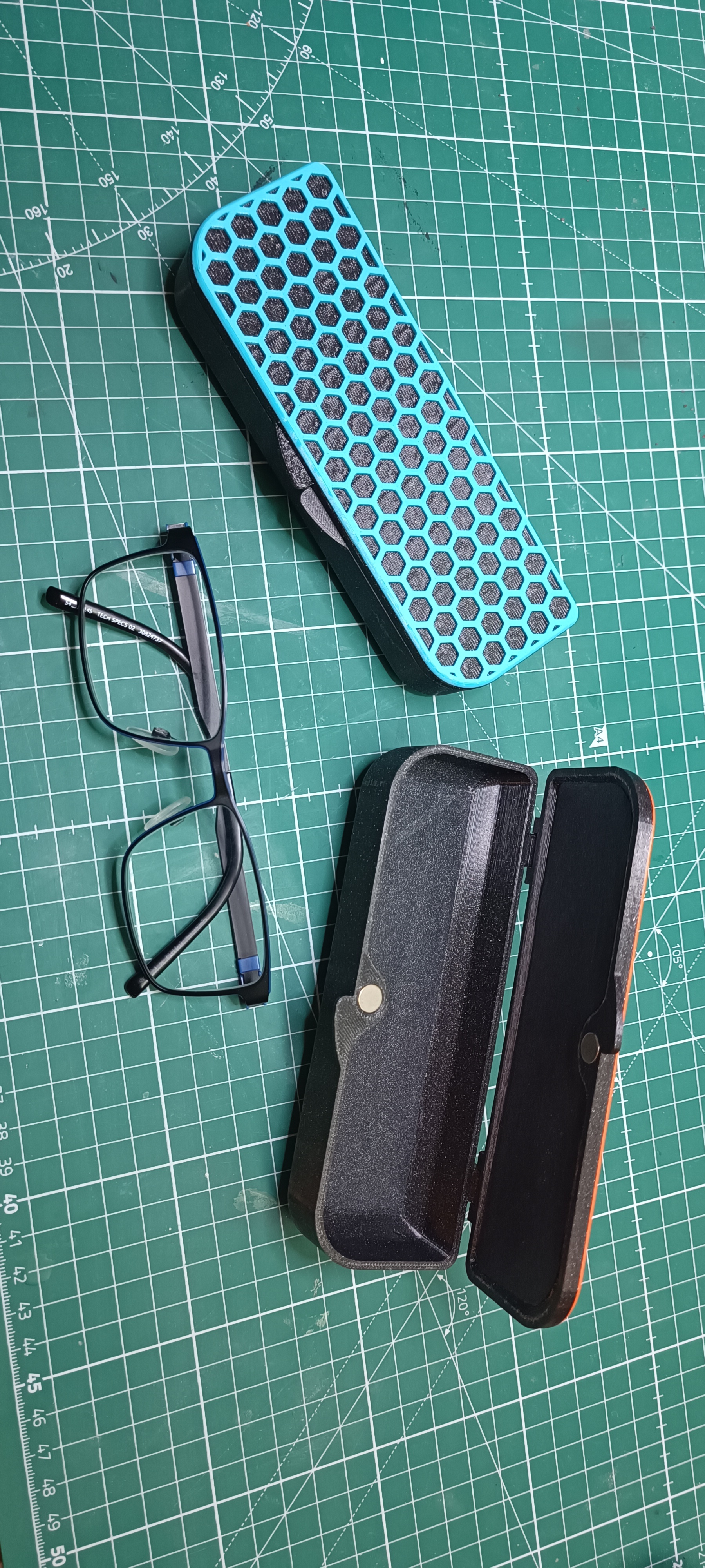 Glasses case