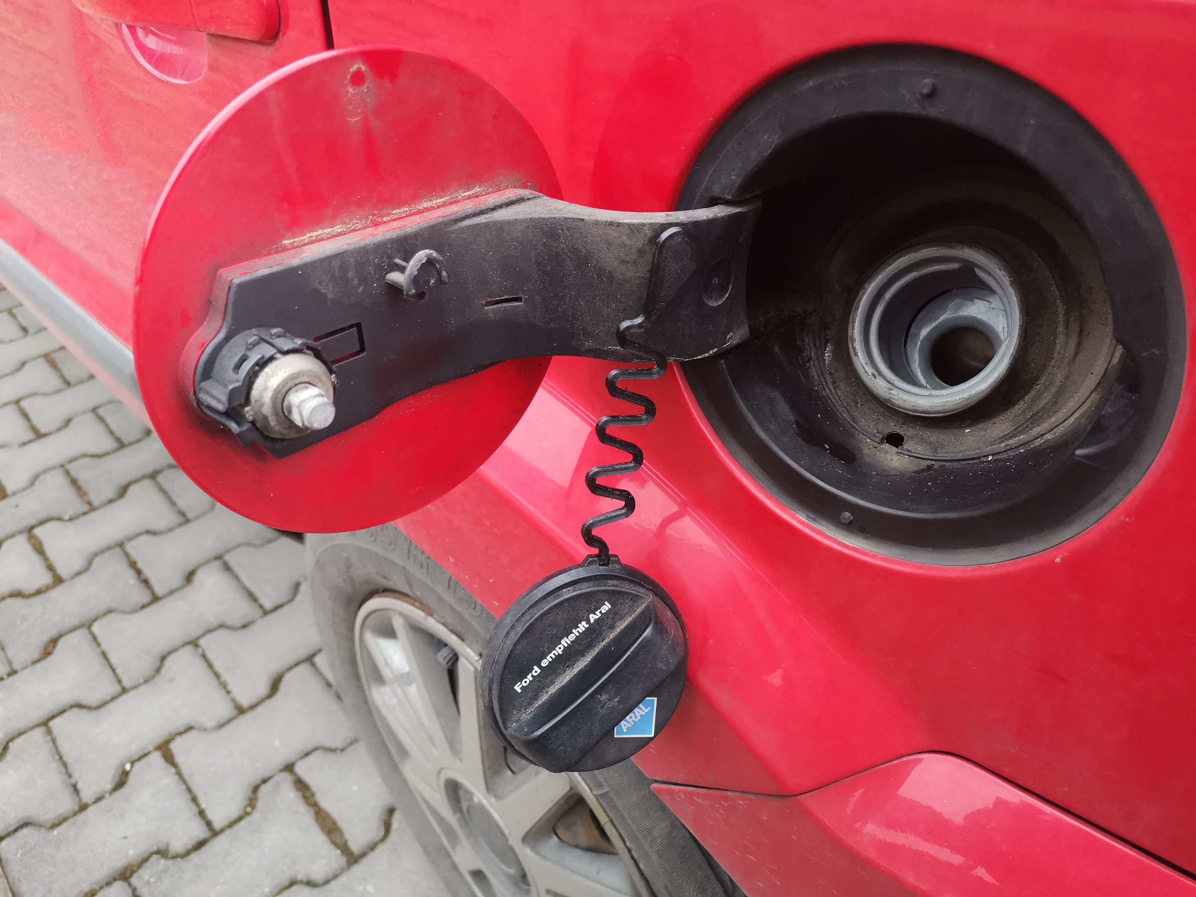 Ford Fusion Fuel Cap Bowden by Radek Download free STL model