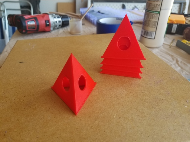 Miniatura 3 do modelo 3D PAINTER'S TRIANGLE