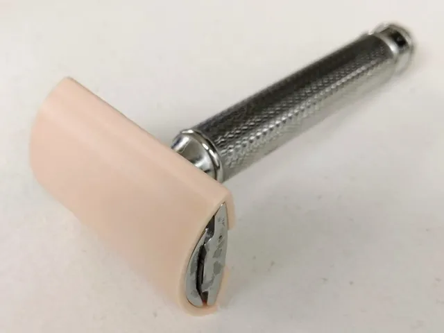 Muhle R89 razor travel cover
