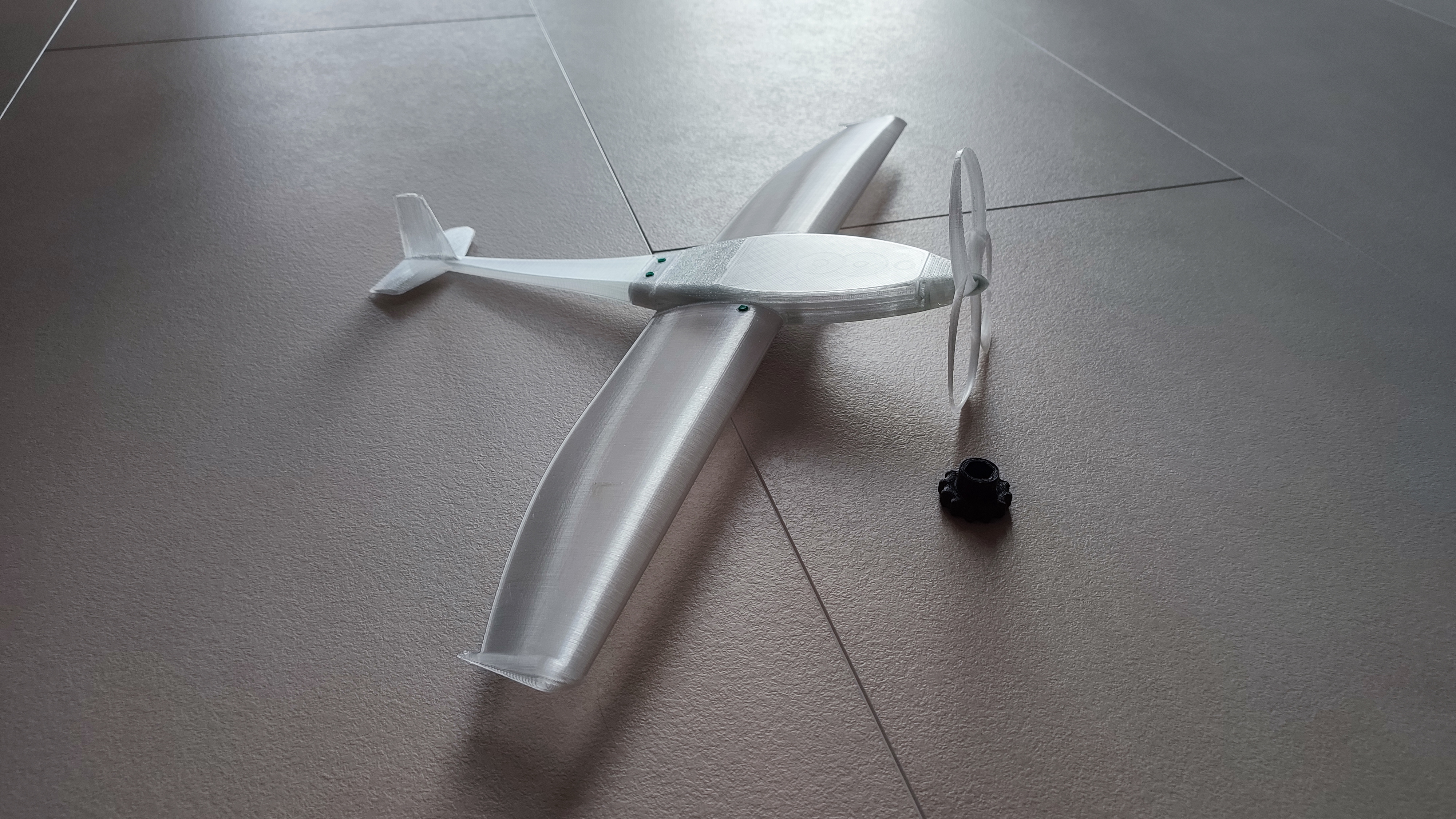 Wind Up Plane - fully printable with toroidal propeller