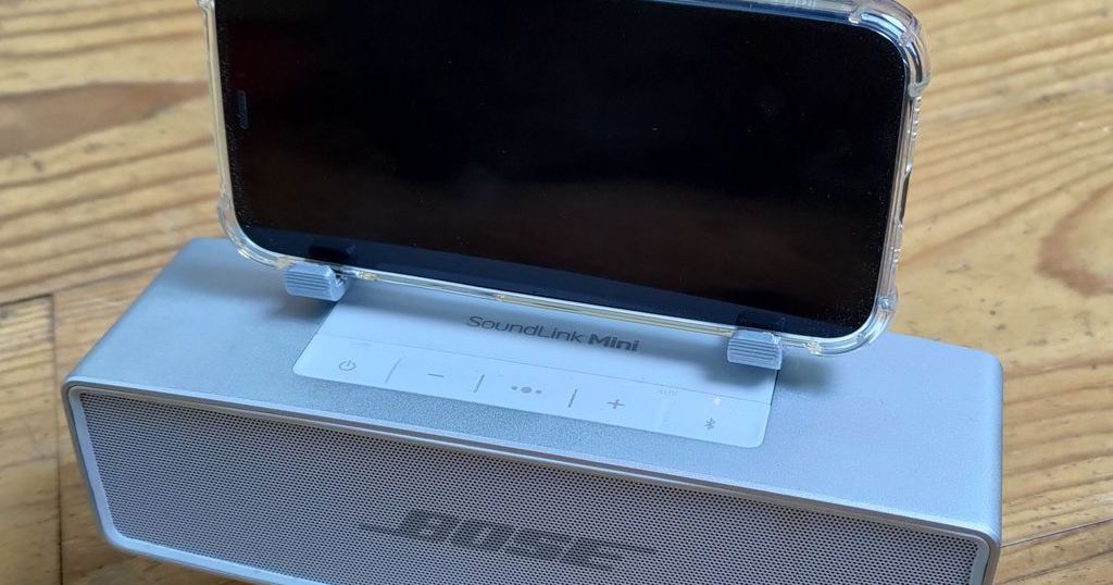 Video stand for Bose Soundlink Mini II by kisscoool18