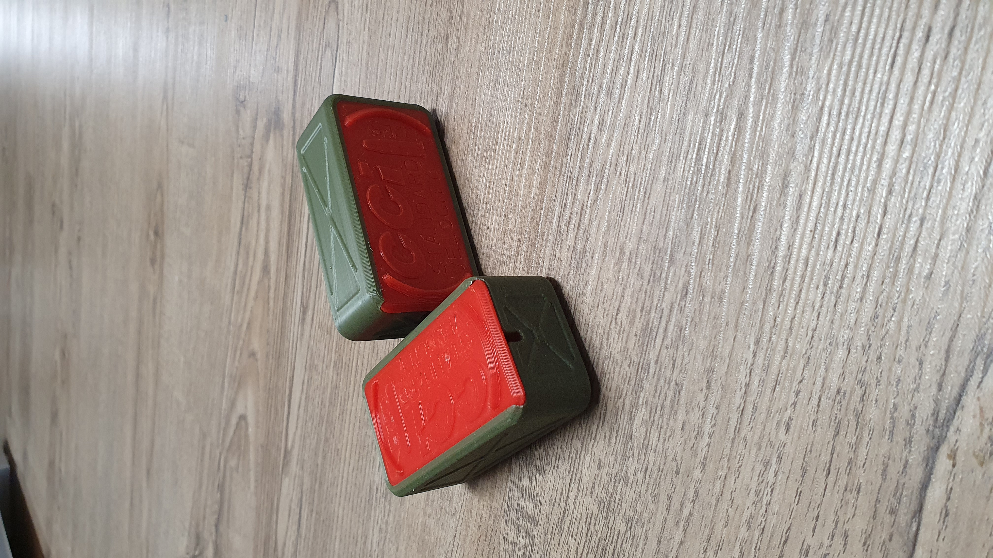 sturdier 22lr ammo box with sliding lid