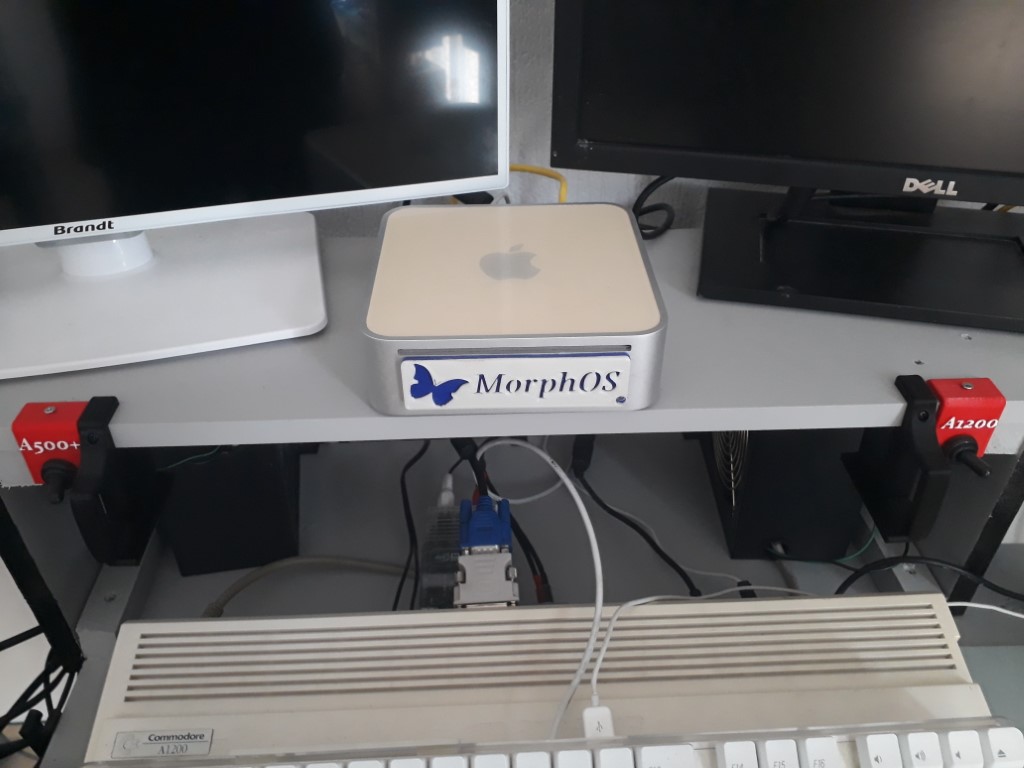 MAC Mini Keyboard Holder by Charly BEGOOD Download free STL model
