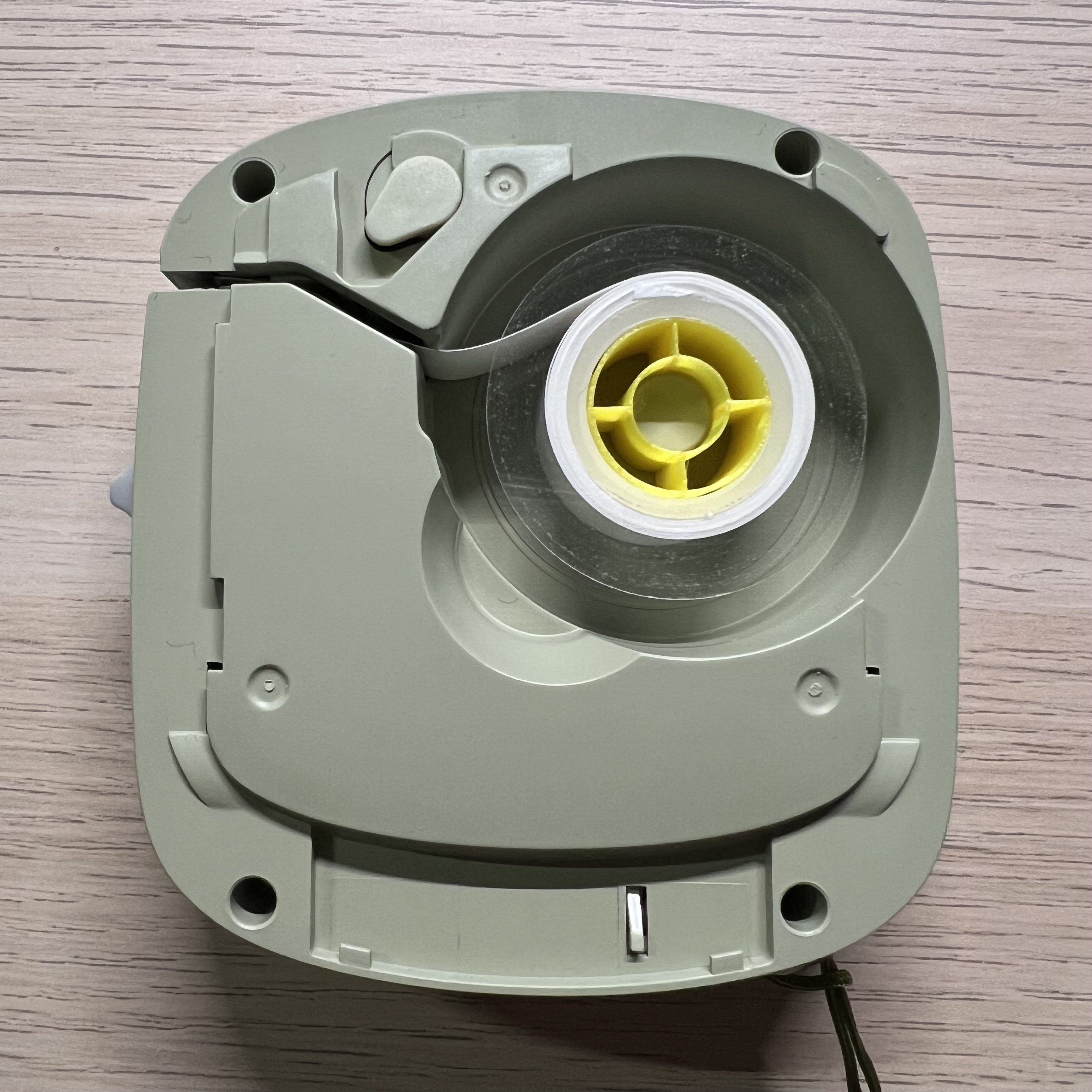 PRT Qutie adapter for Aopick P12 label rolls