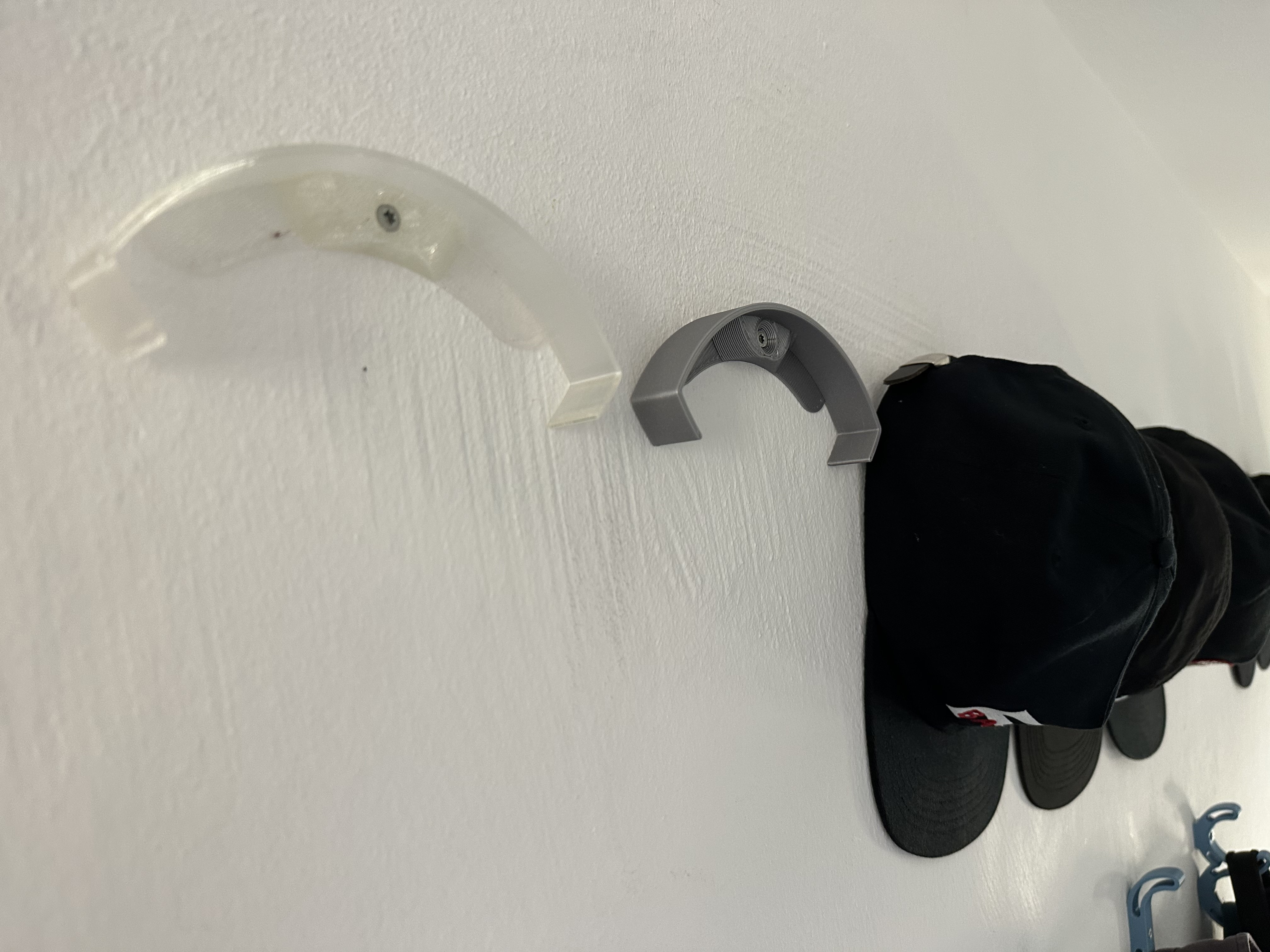 Miniatura 2 do modelo 3D CapHanger | Snapback wallmount