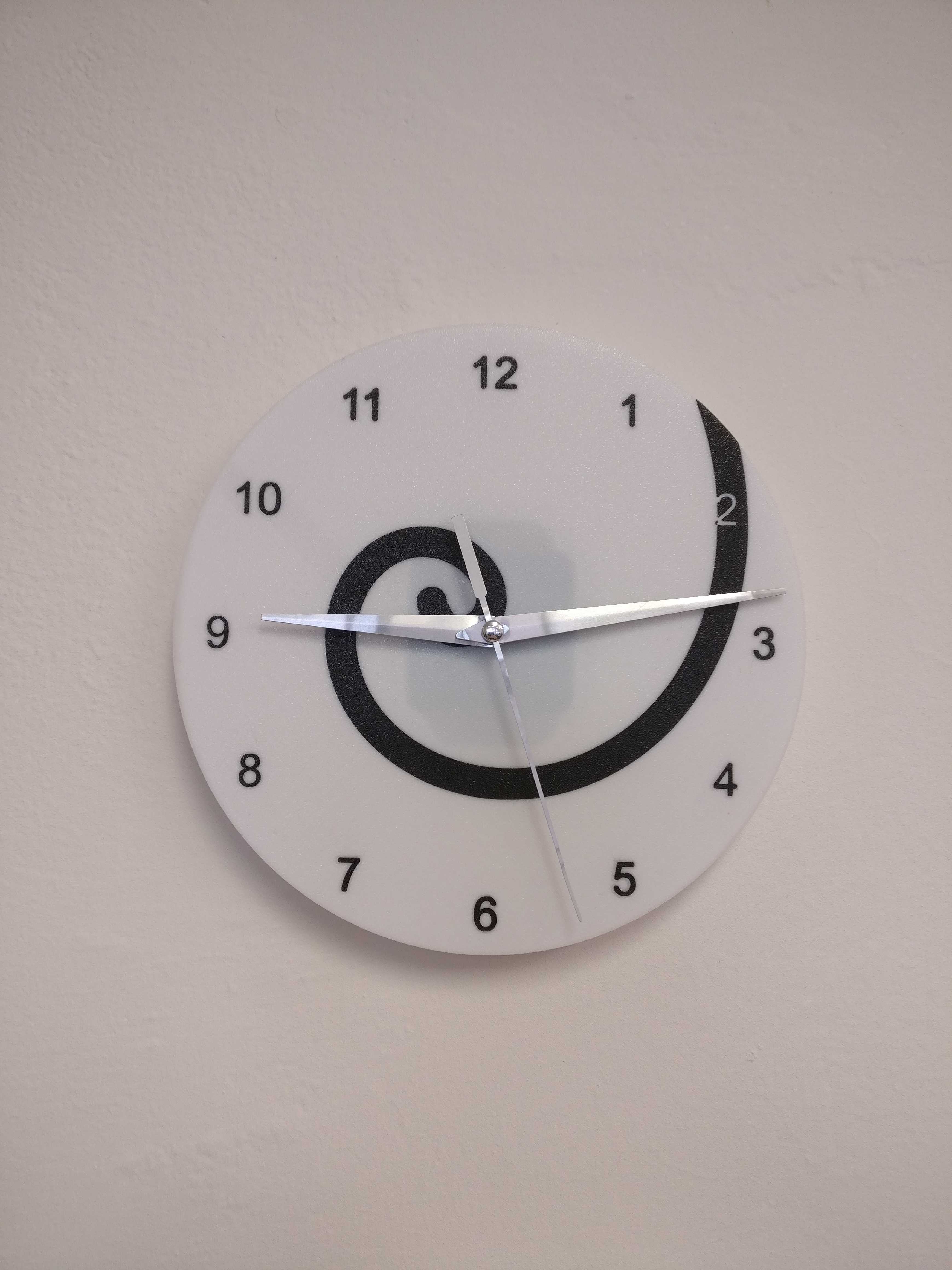 Fibonacci Spiral Clock