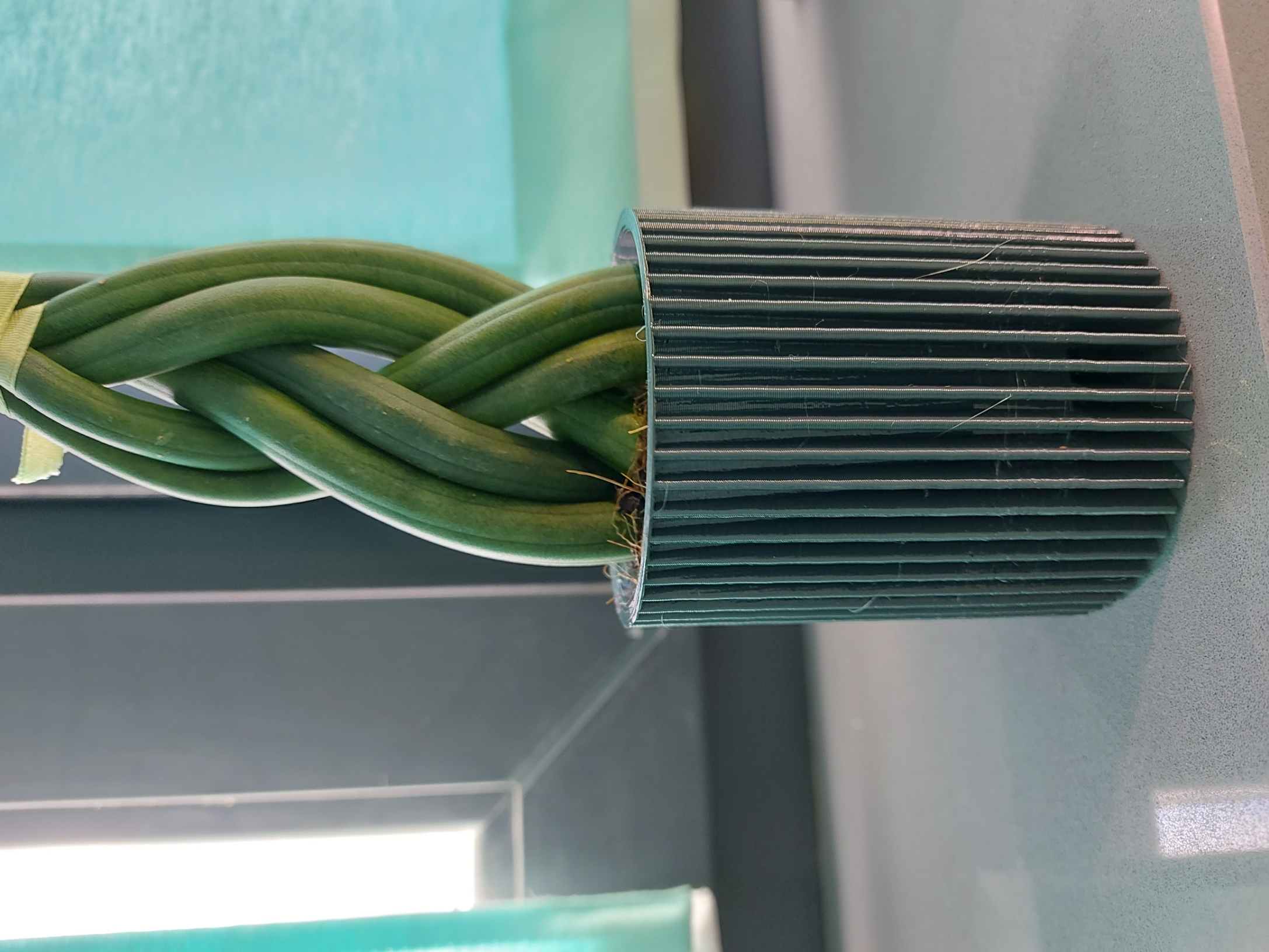 Yet another modern plant pot