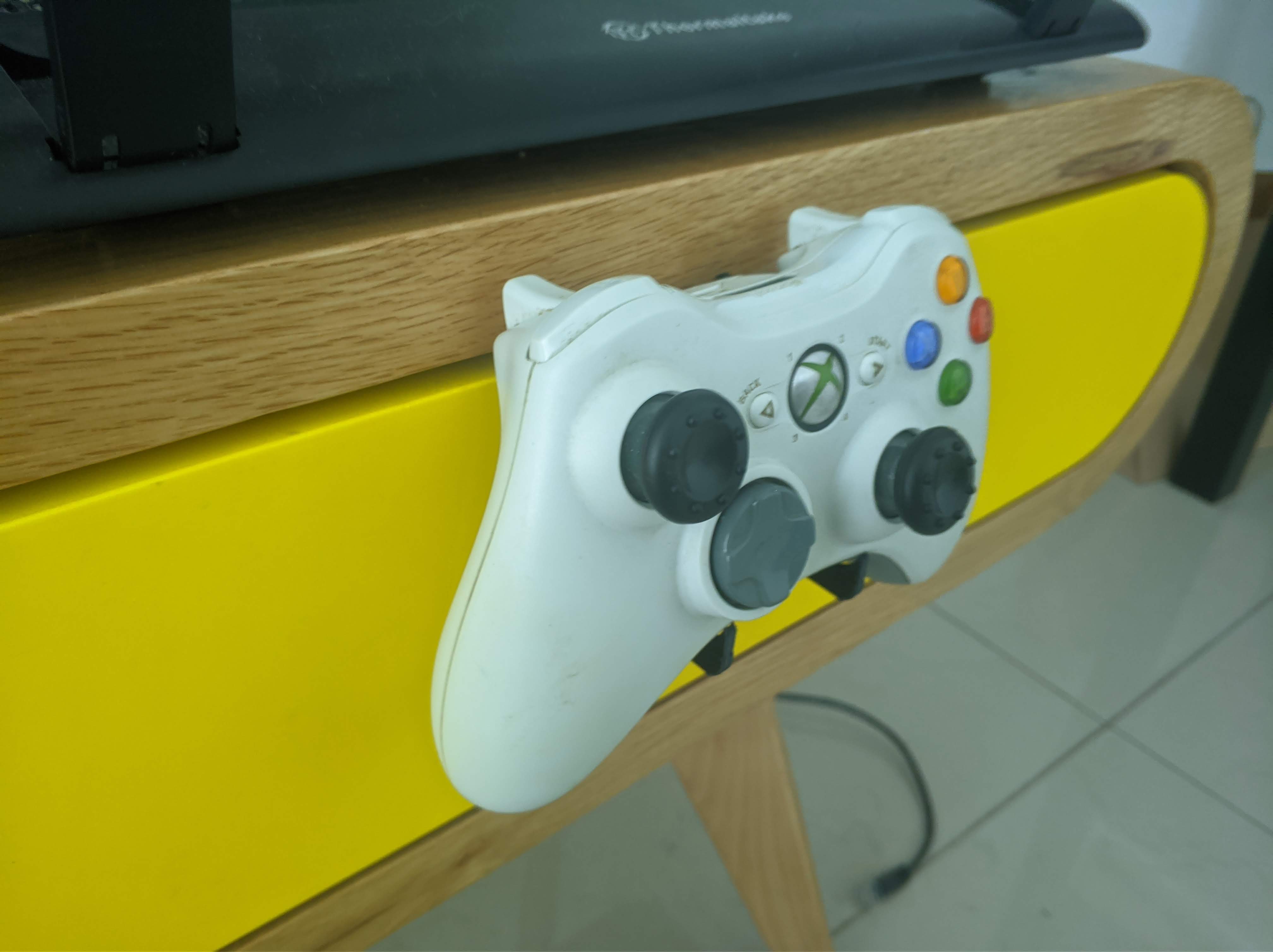 Miniatura 3 do modelo 3D Xbox Controller holder