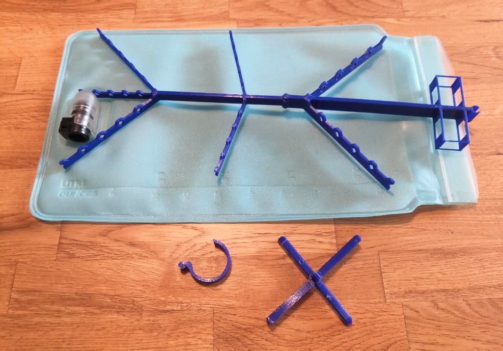 Hydration Bladder Dryer (with stand and hanger) by BastelBodo