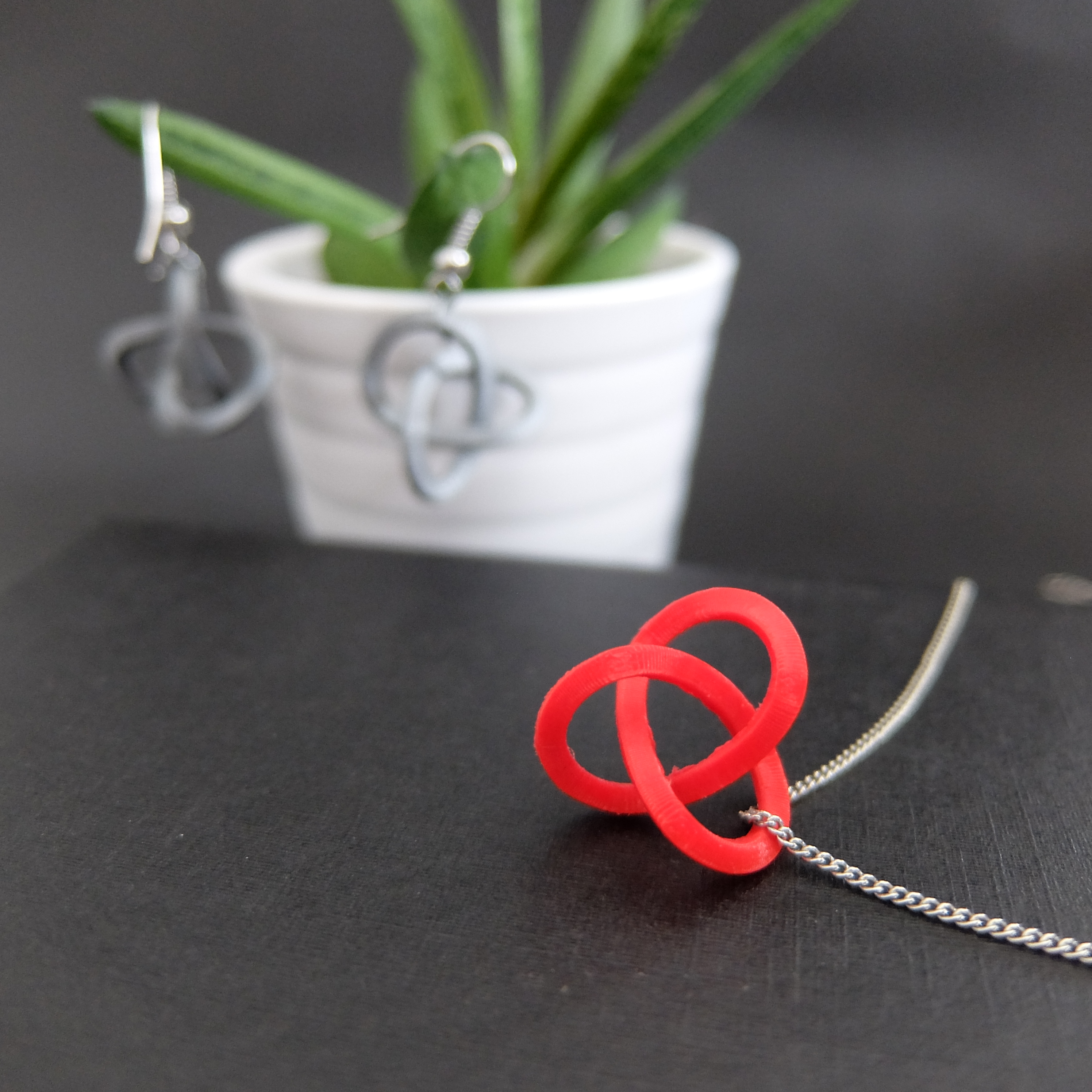 BIJOU MOBIUS 3D