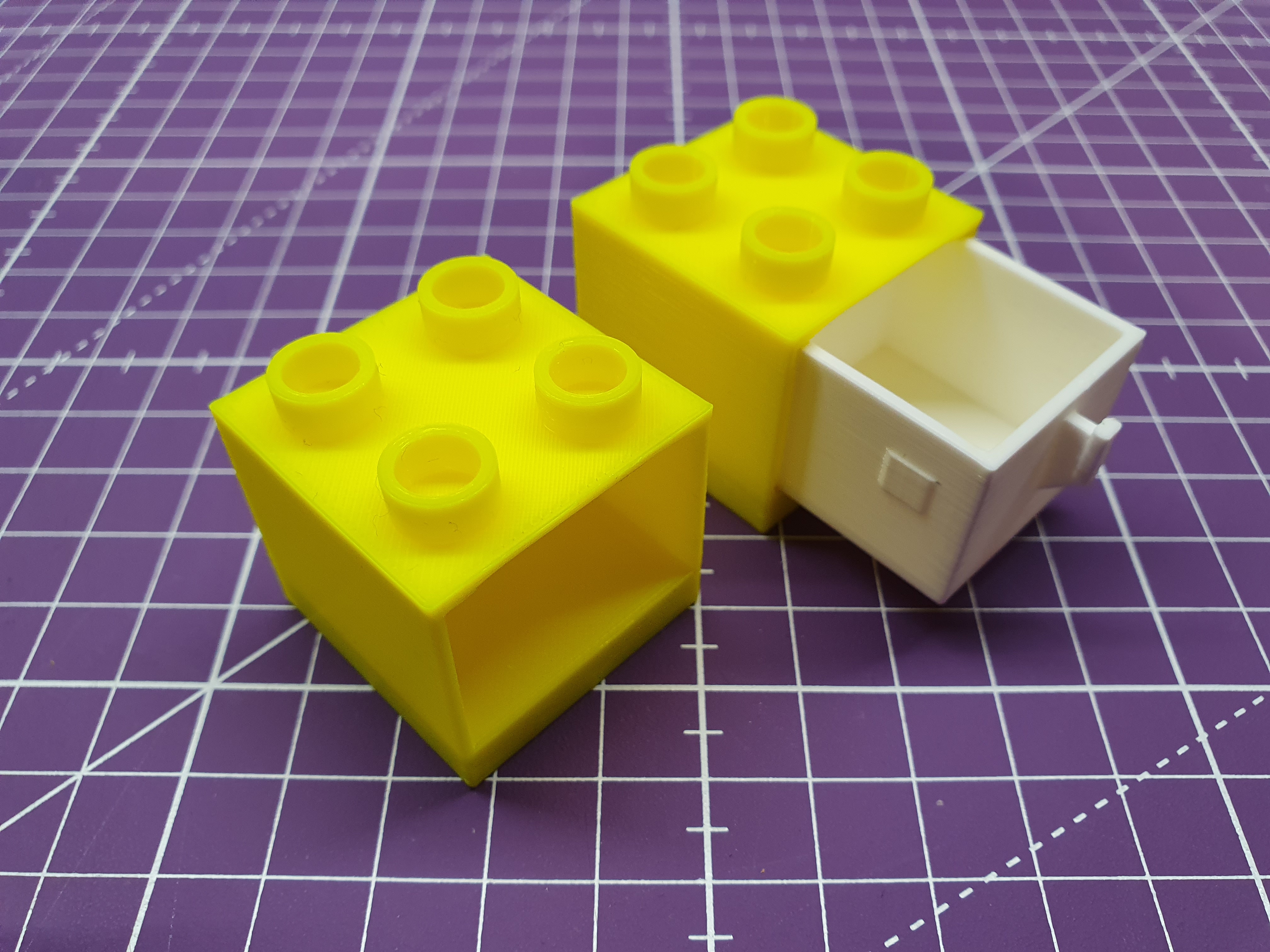 Lego duplo drawer box