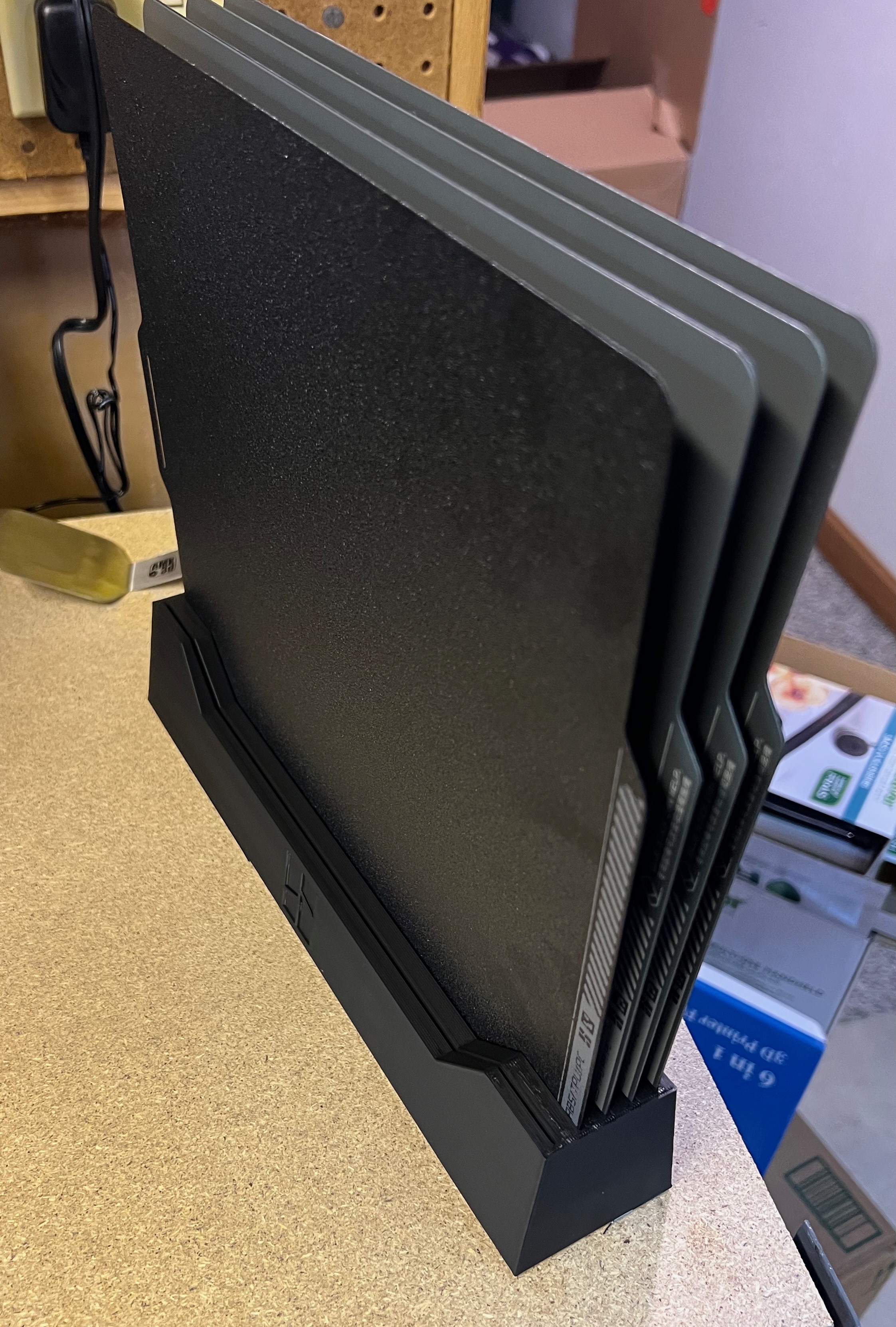 Bambu Lab Build Plate Holder x5 by gwenhdiwy Download free STL model