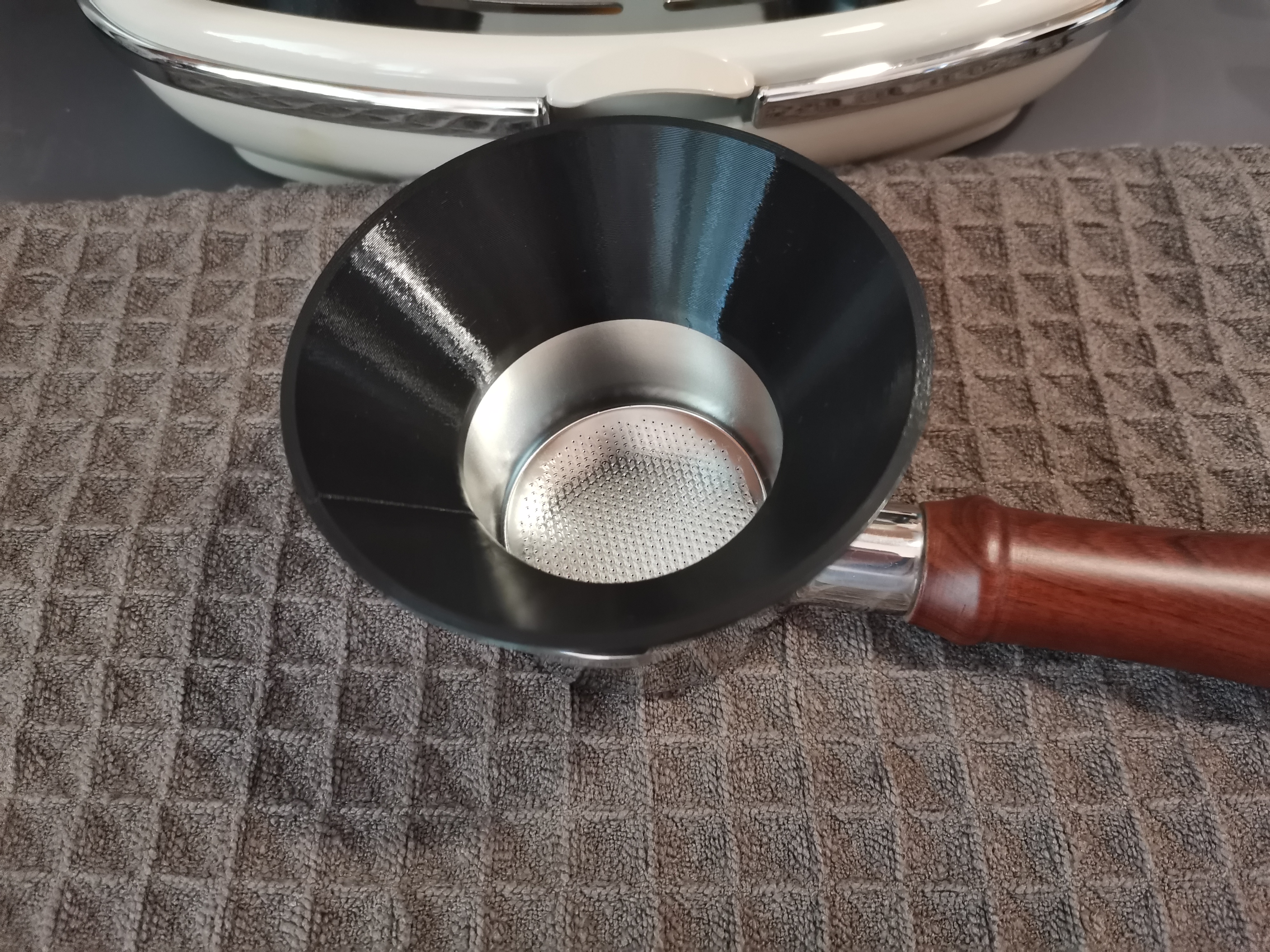 Magnetic 51mm Espresso Dosing Funnel 3D model