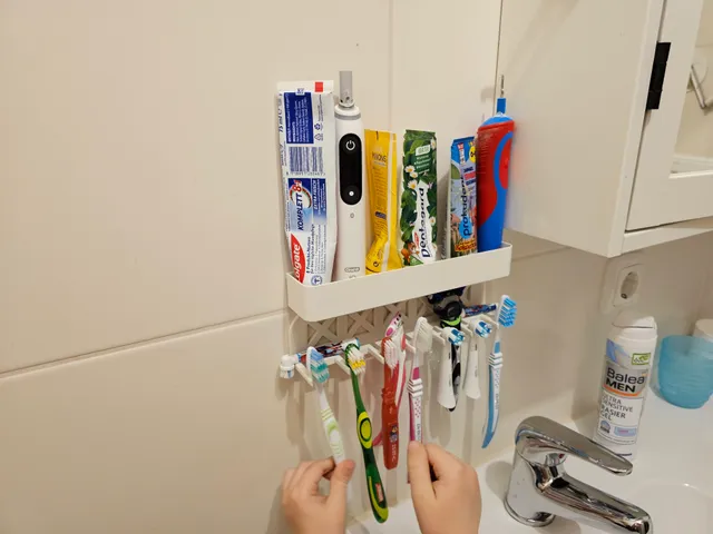 Toothbrush Holder with removable toothpaste cradle