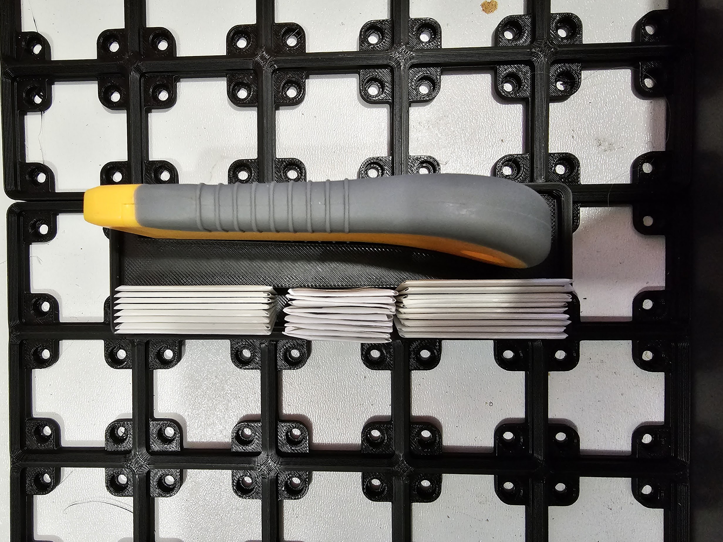 Miniatura 2 do modelo 3D Gridfinity Razor Blade Scraper