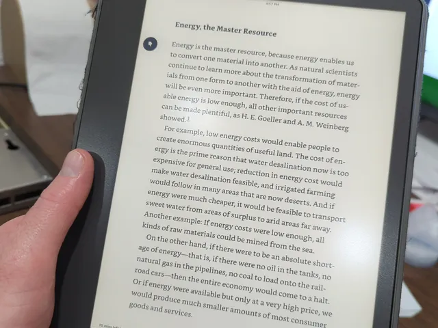 Kindle Scribe Easy Grip version 2