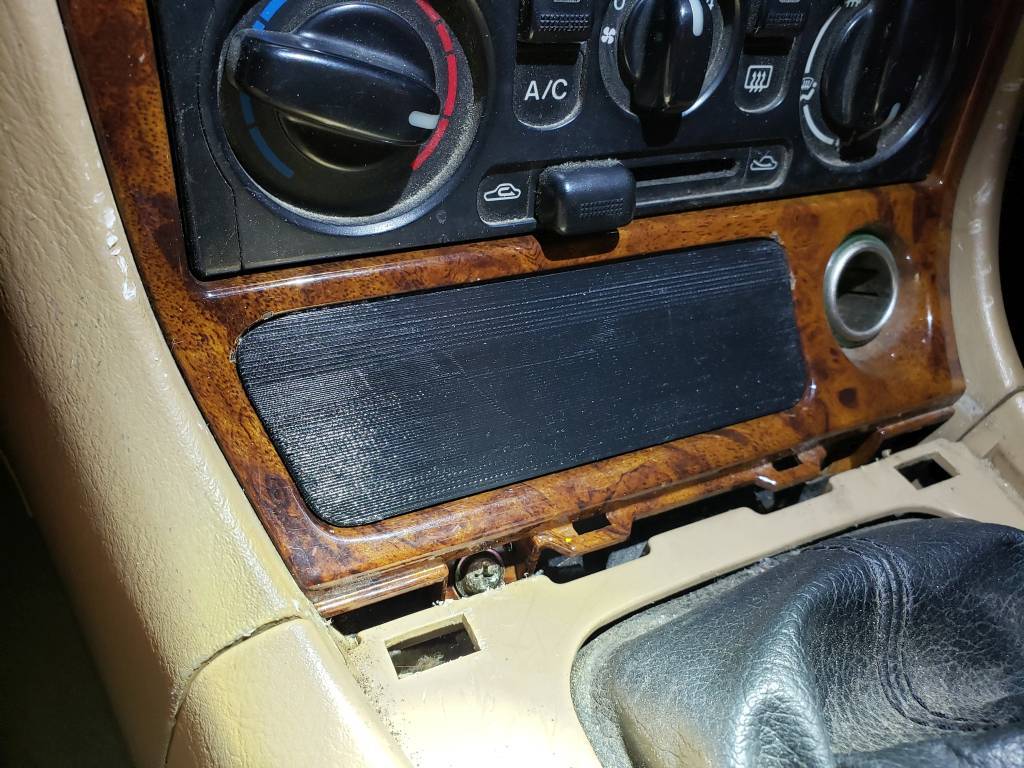 Miata JDM airbag switch cubby and blank plate par Chris | Téléchargez ...