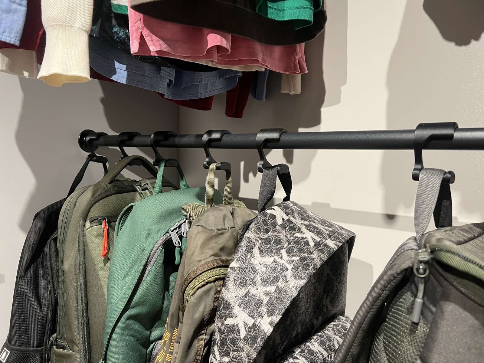 Miniatura 4 do modelo 3D Aesthetic backpack hanger