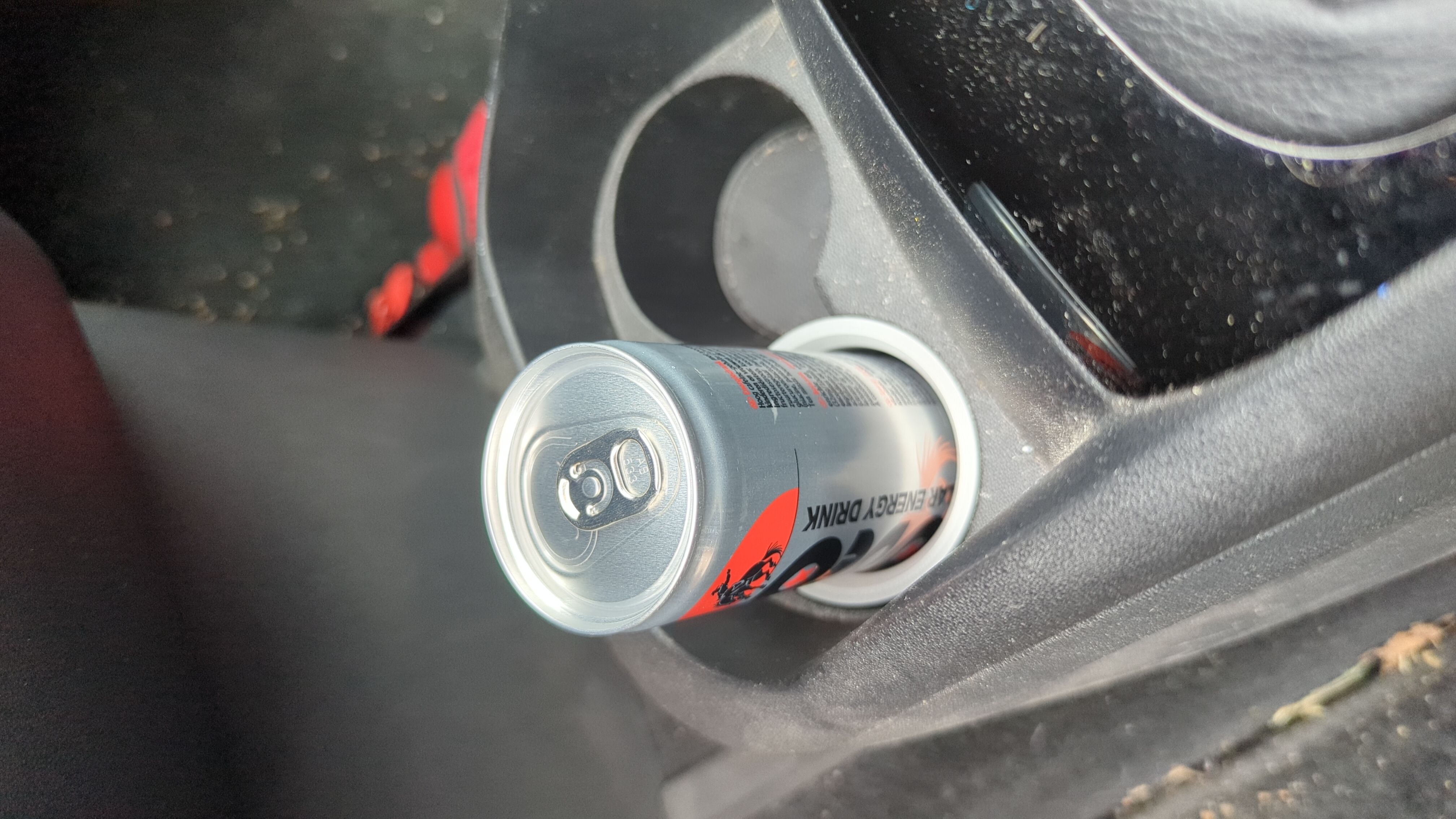 Citroen C4 Picasso energy drink can holder