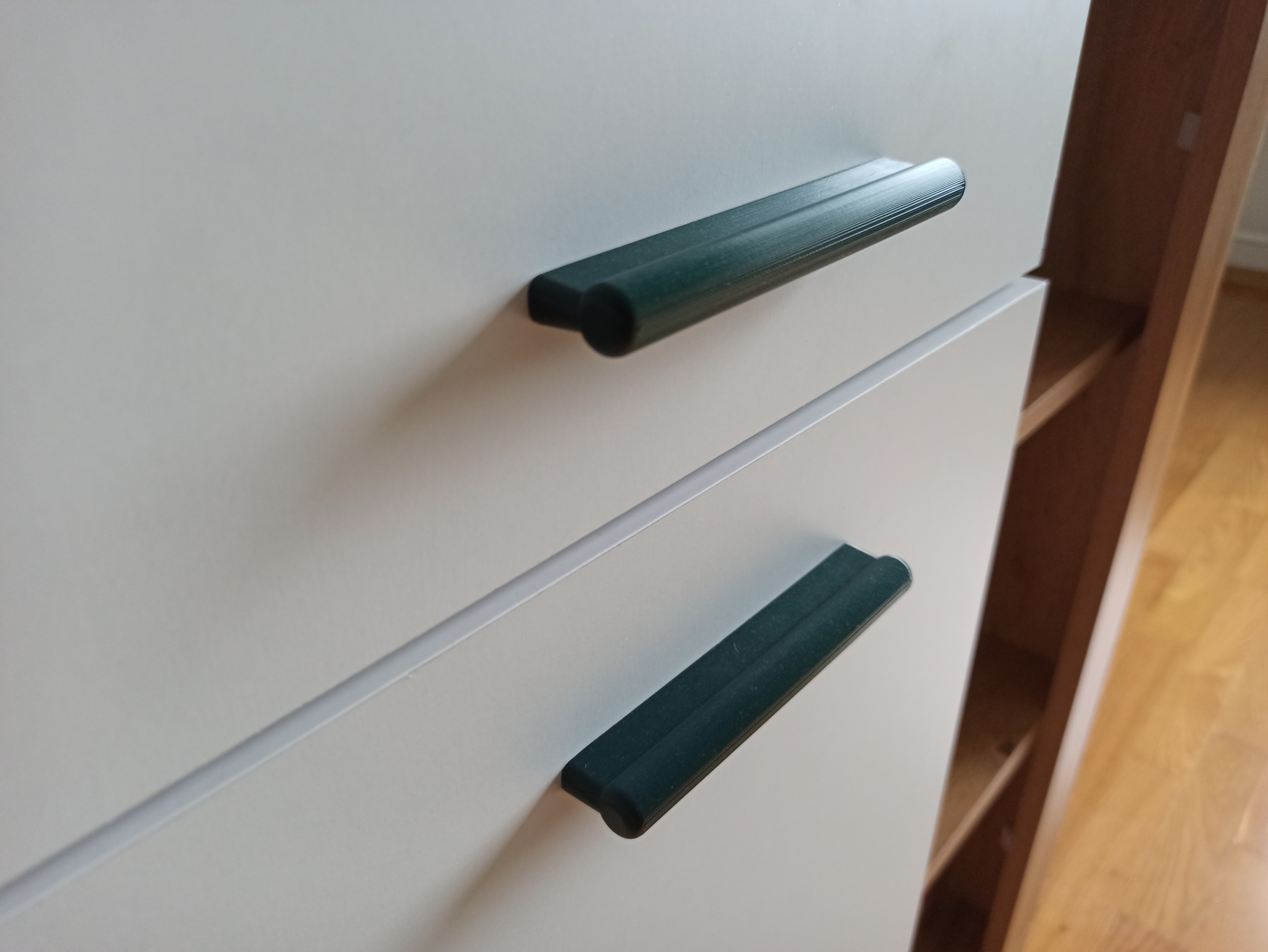 Rounded drawer / furniture handle