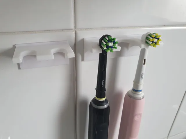 Toothbrush holder