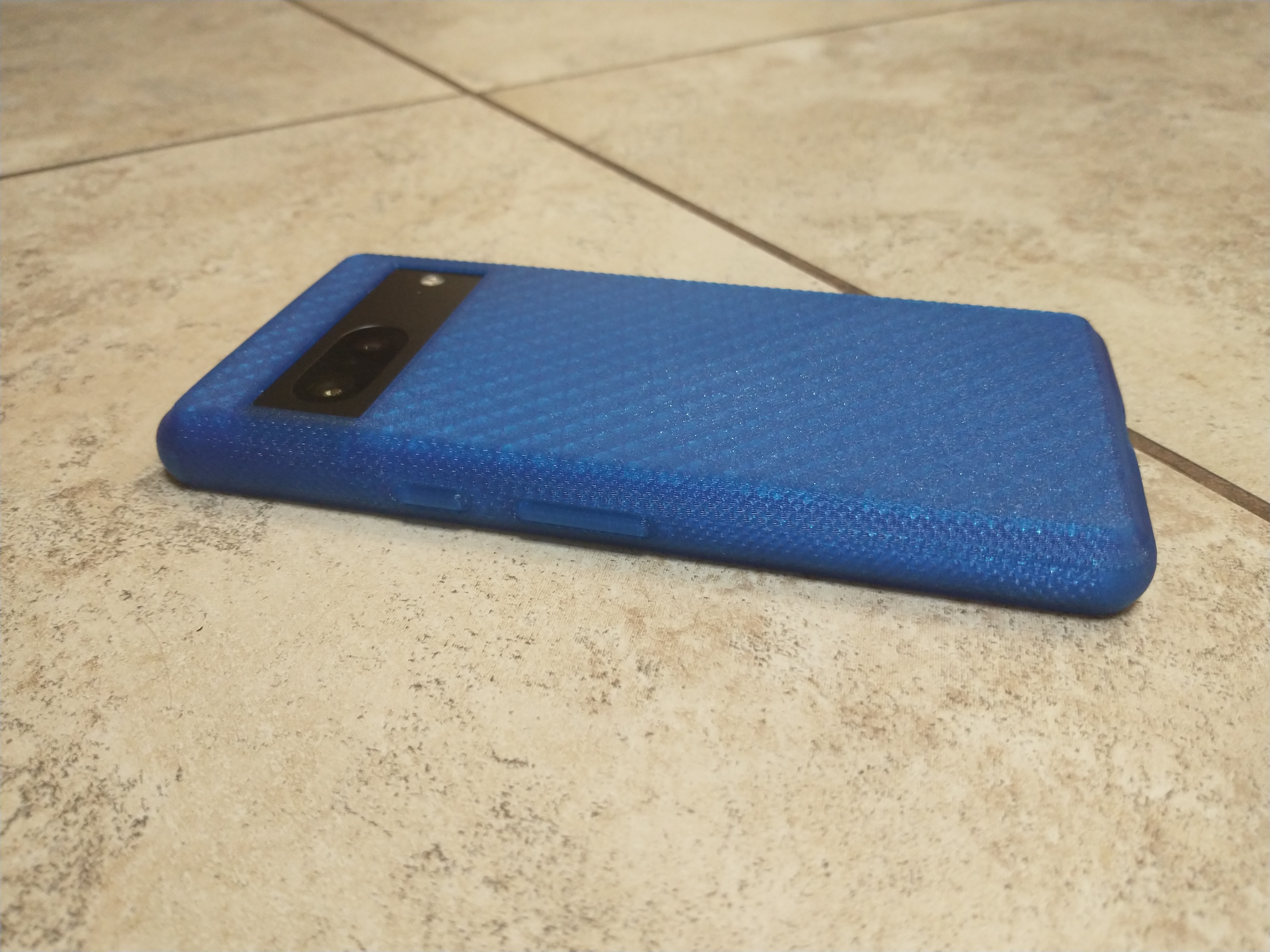 Parametric Pixel 7 case (with knurling for improved grip)