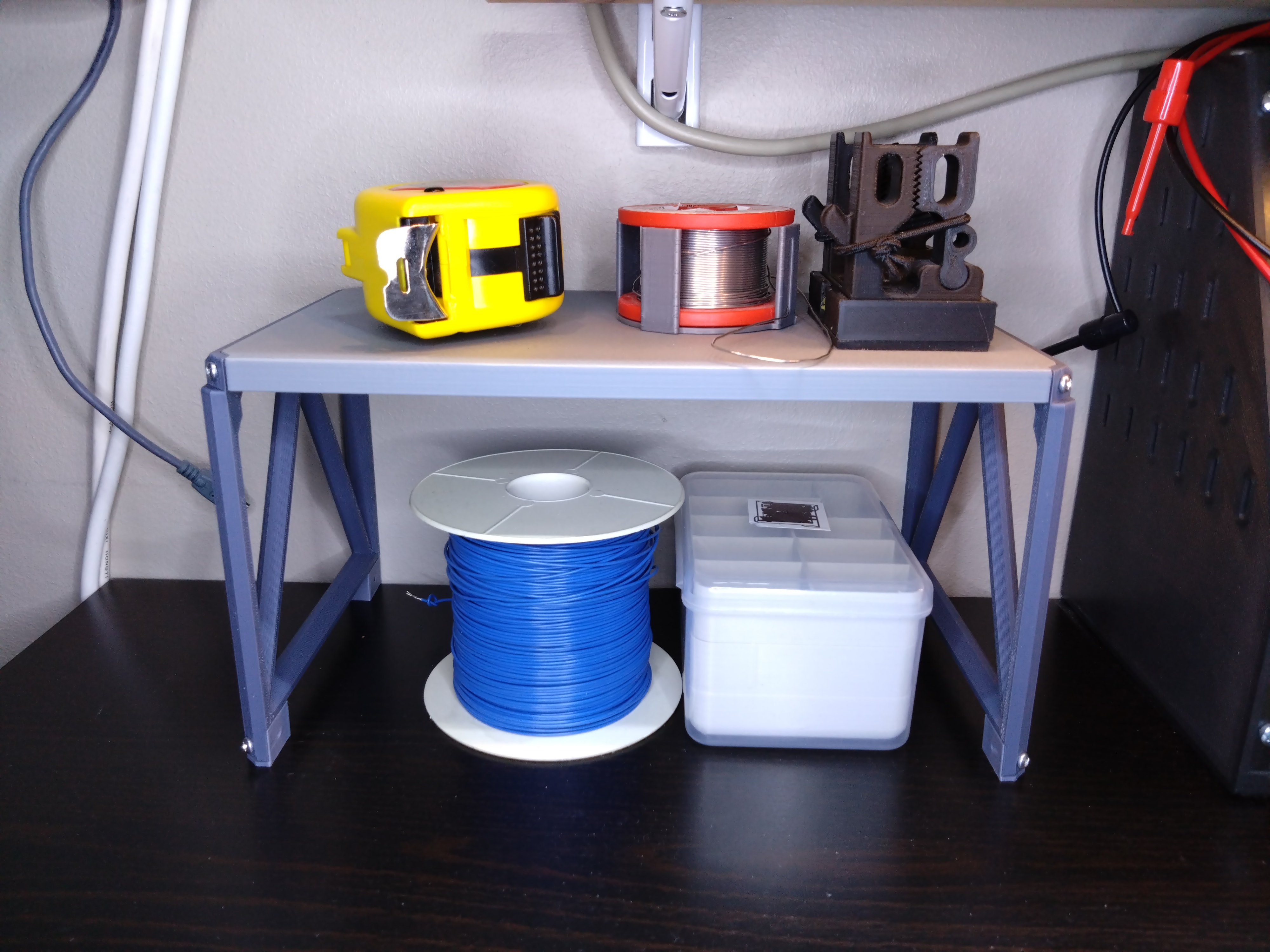 Small shelf - F360 parametric
