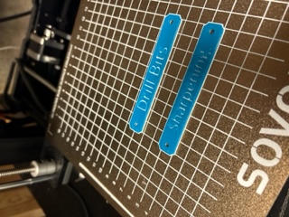 Label Signs by MBA327 | Download free STL model | Printables.com