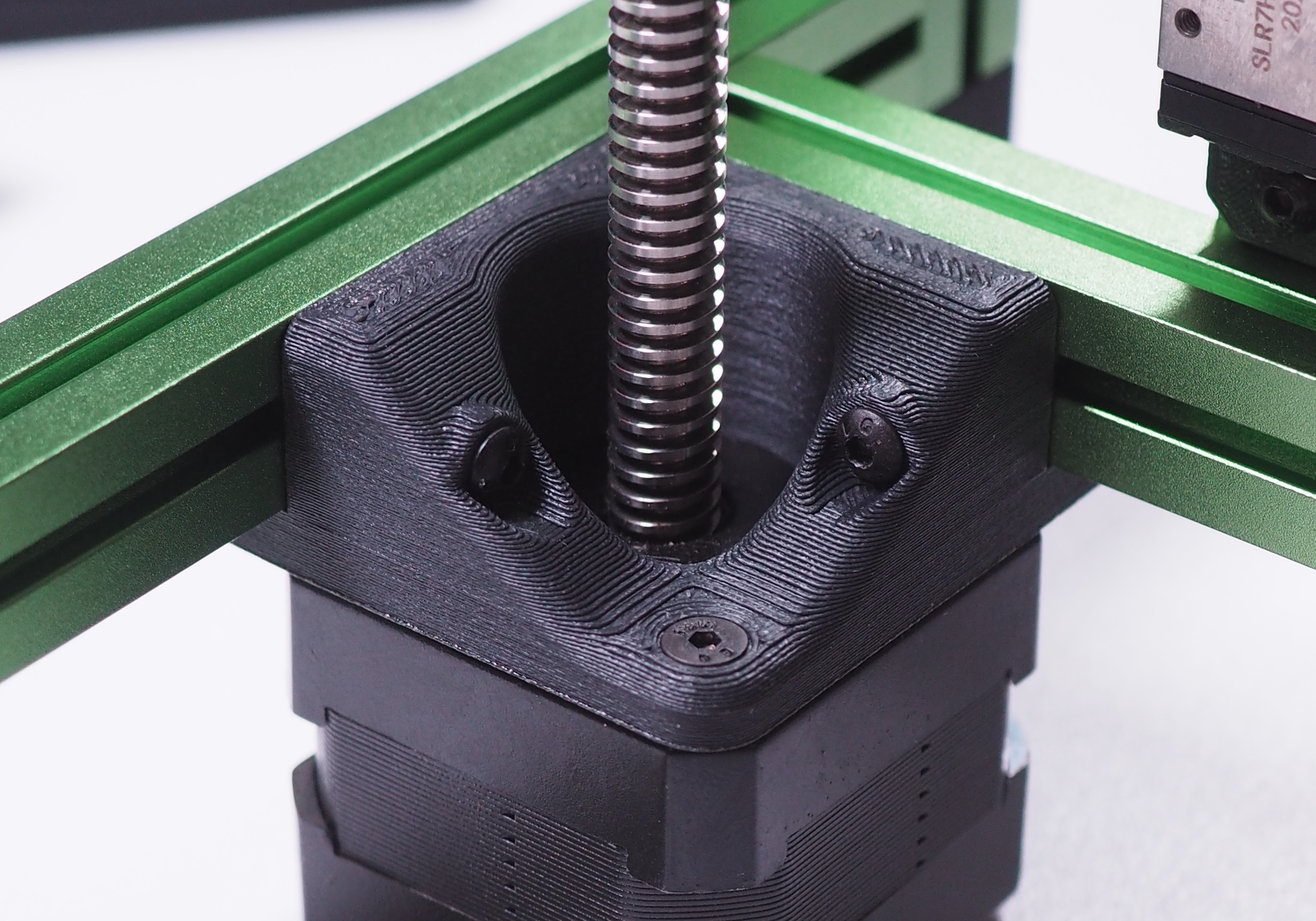 Voron corner bracket for z-axis stepper