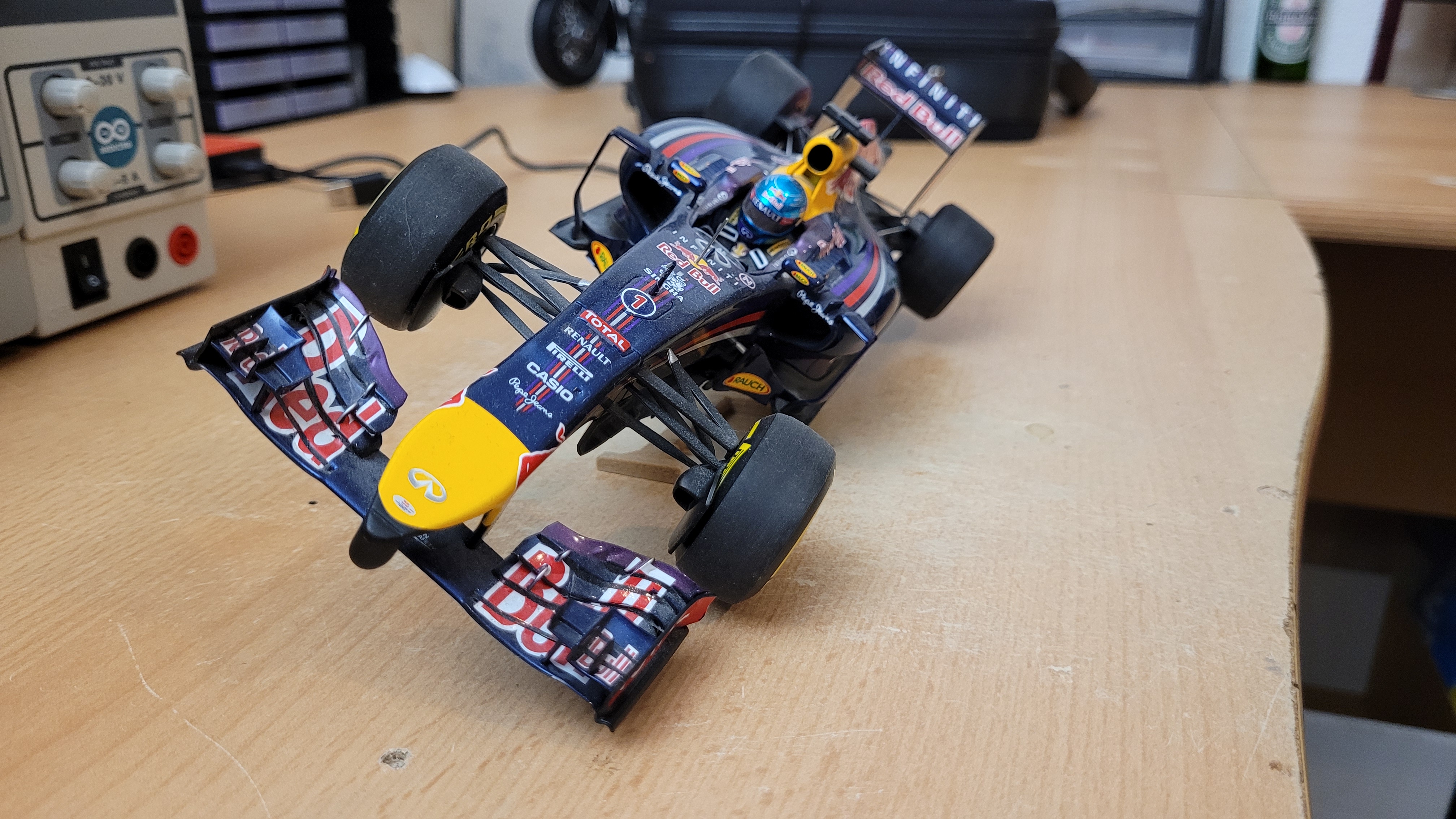 F1 1/18 presentation stand