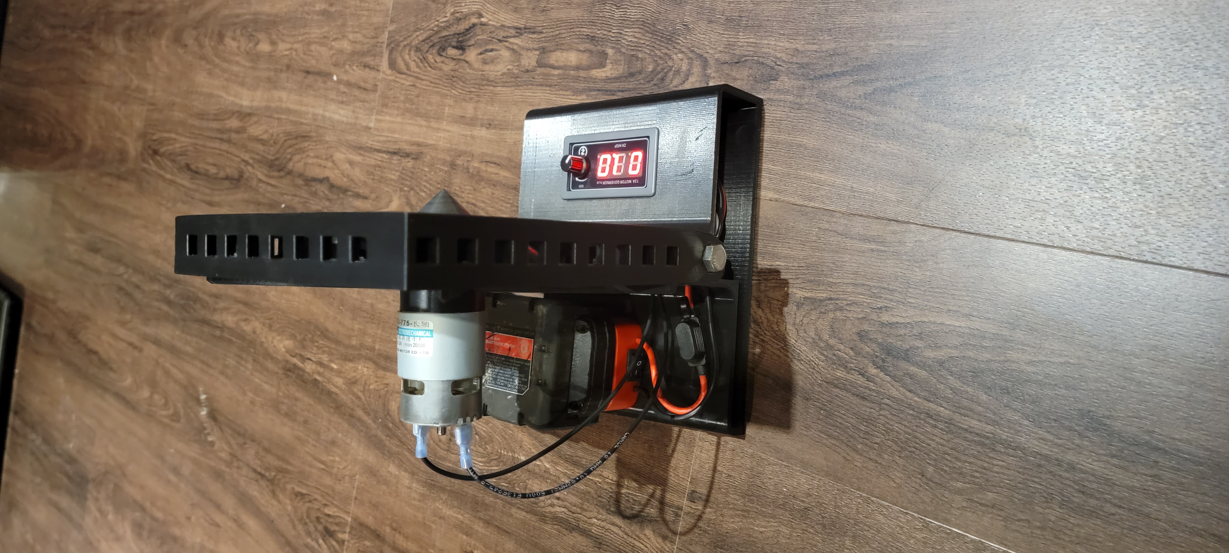 toroidal desk fan by Jess Nairn Download free STL model