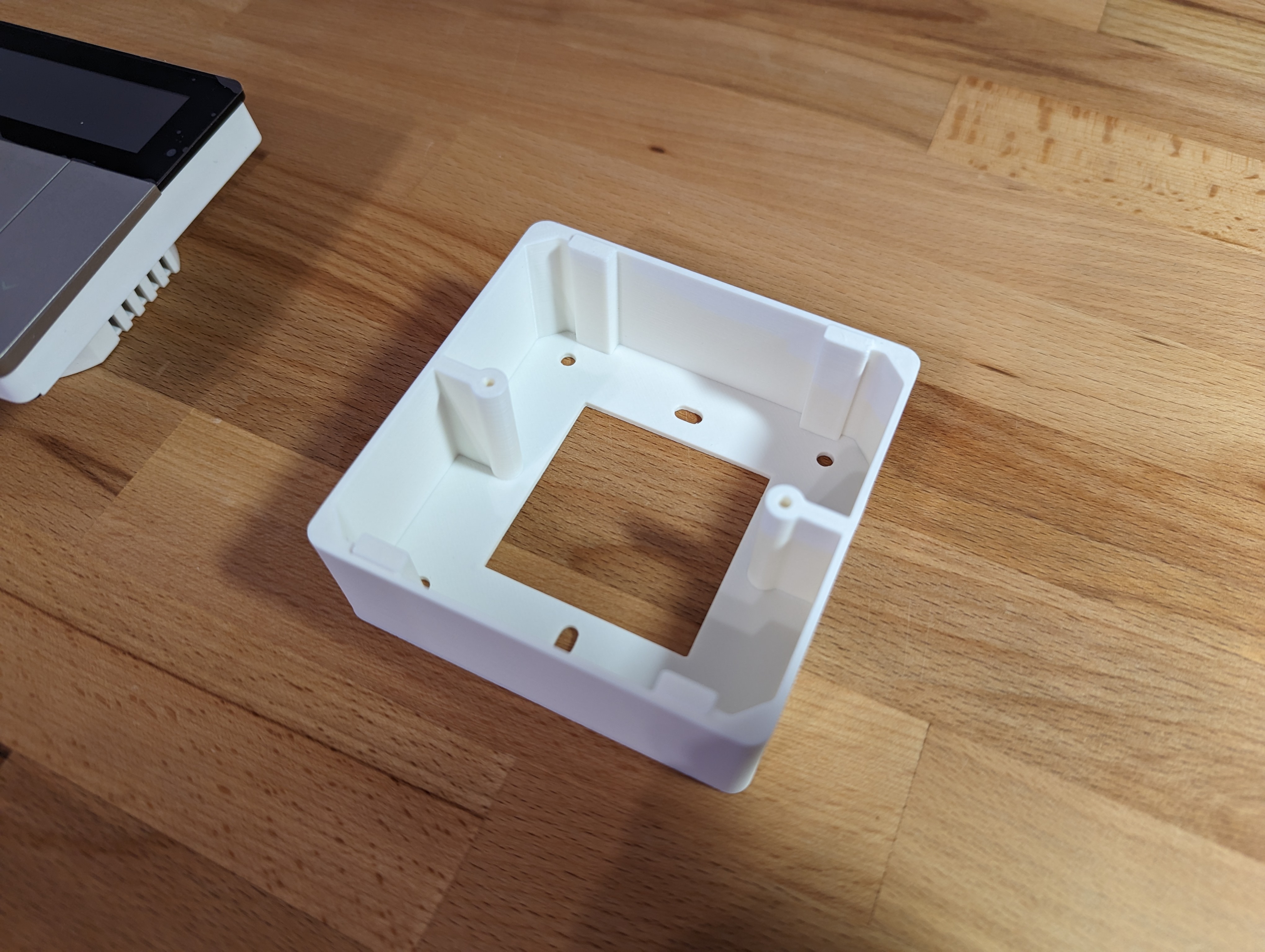 on wall housing for Beok Tuya thermostat
