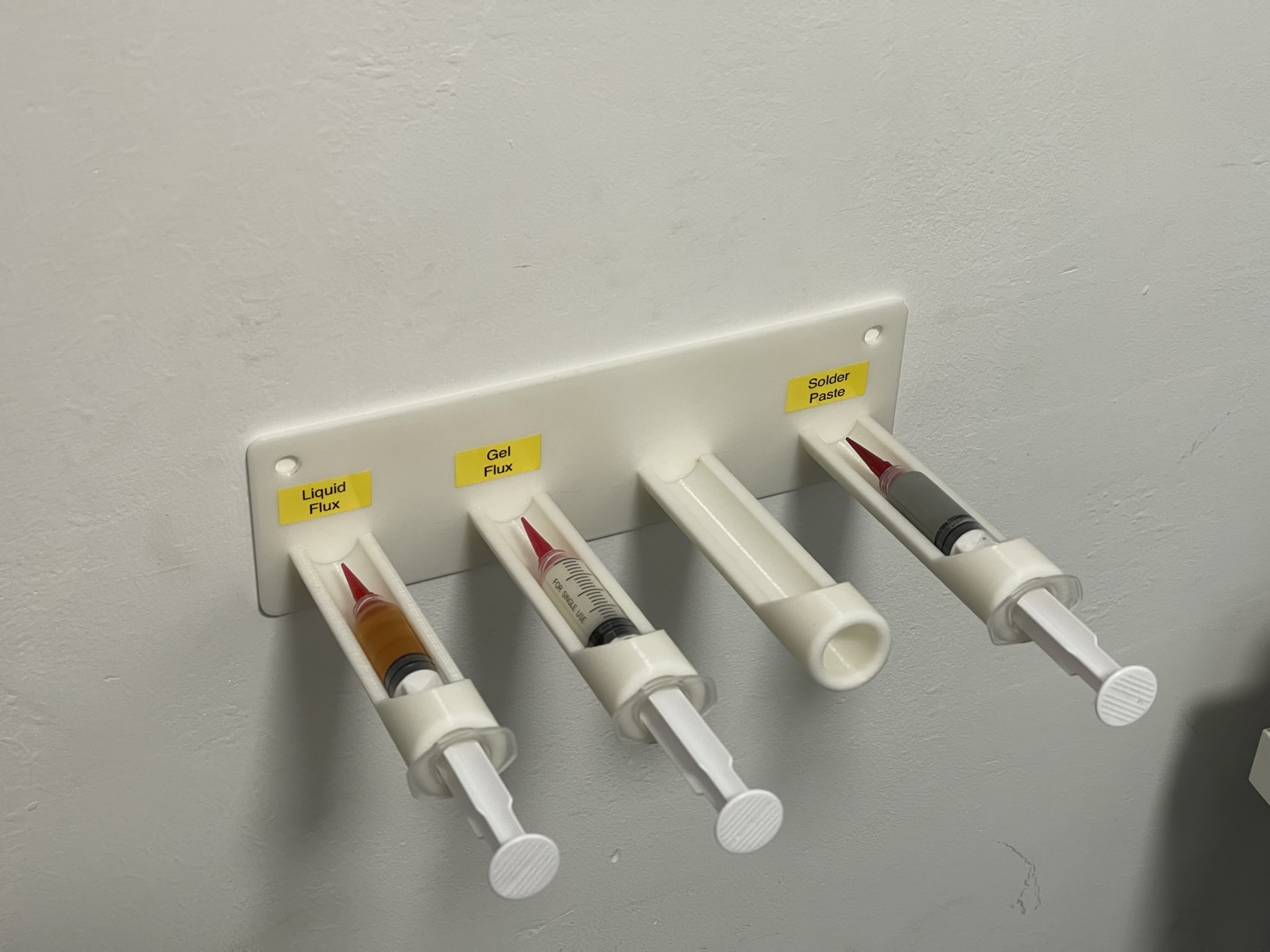 Syringe Holder for Wall Mount by lty1993 Download free STL model