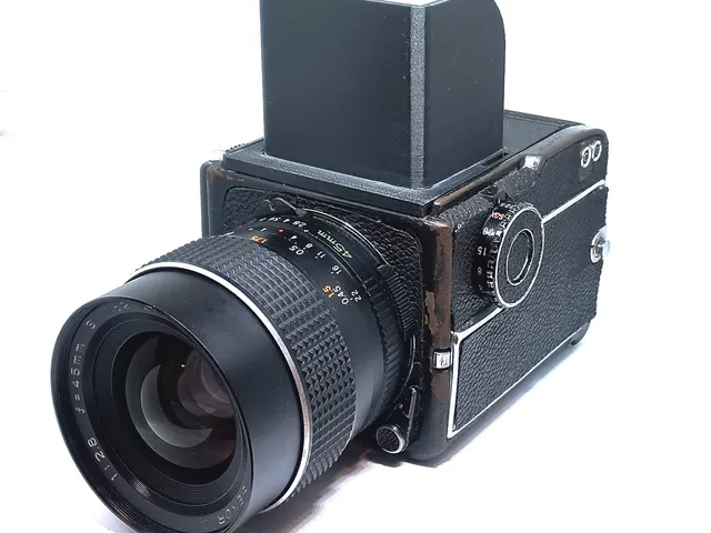 Mamiya 645 1000s waist level viewfinder