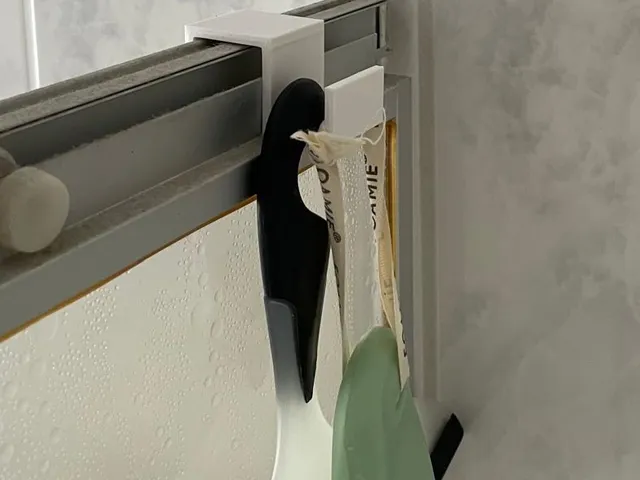 Showerhook V2