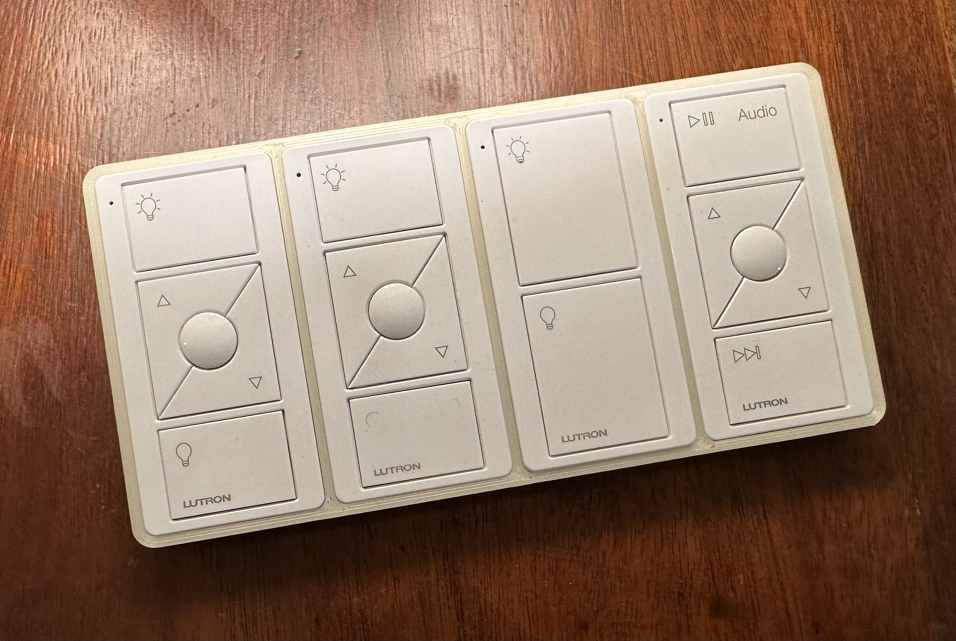 Quad Caseta Pico Remote tray