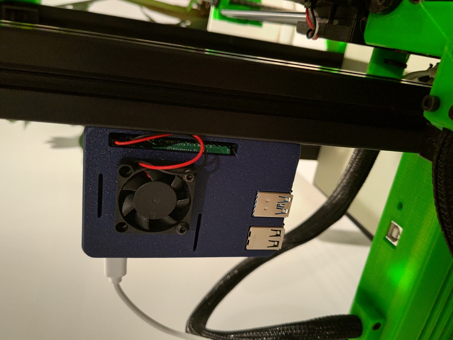 Snap-Fit Raspberry Pi 4 Model B Case with holes for T-Nut for 3030 Rail