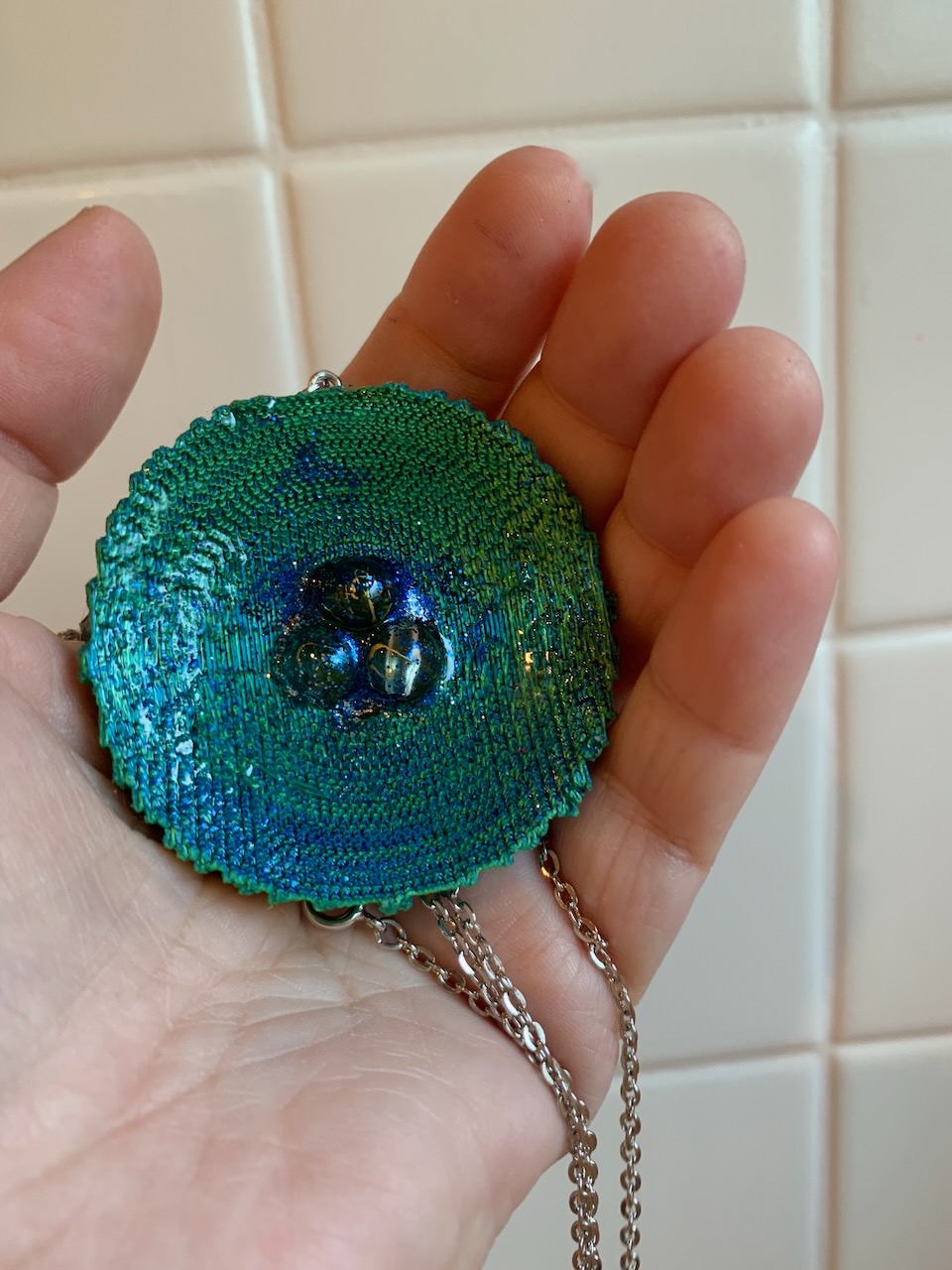 Pendant from upcycled supports