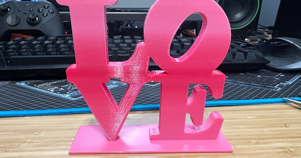 Standing Love Sign by rfarnell Download free STL model