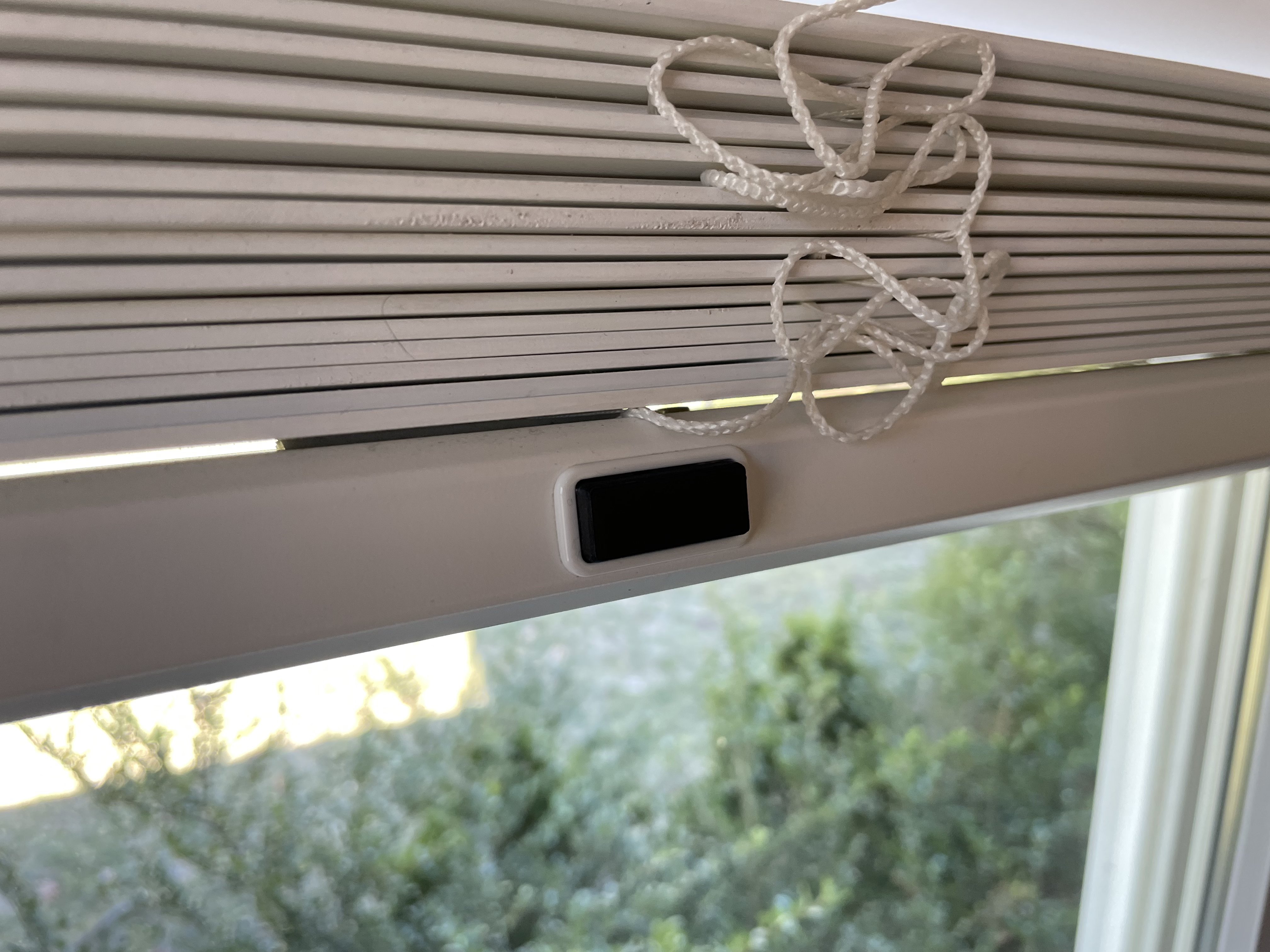 Hunter Douglas Window Button
