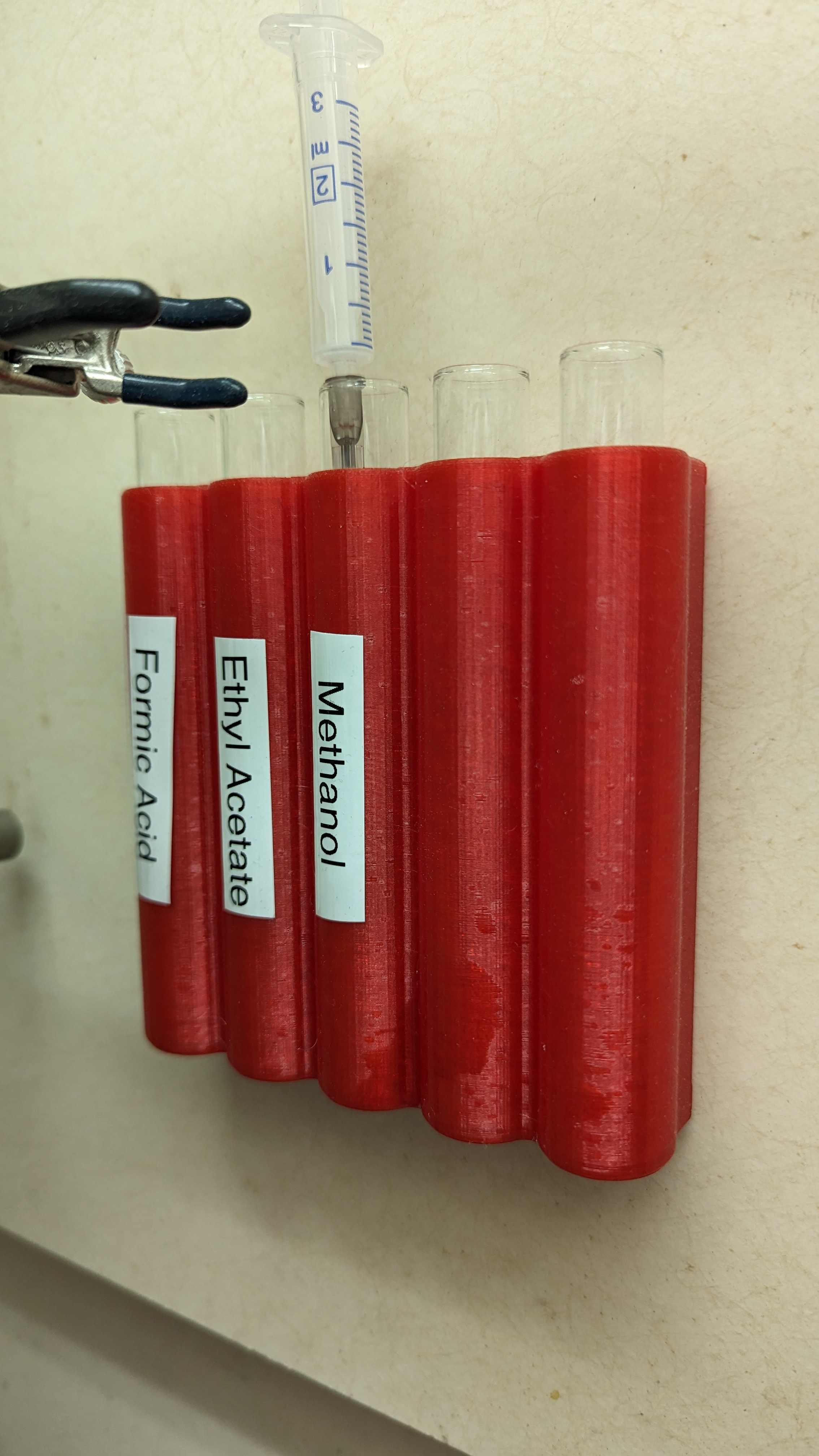 Test Tube Wall Holder & Organizer by KC Ortiz Download free STL model