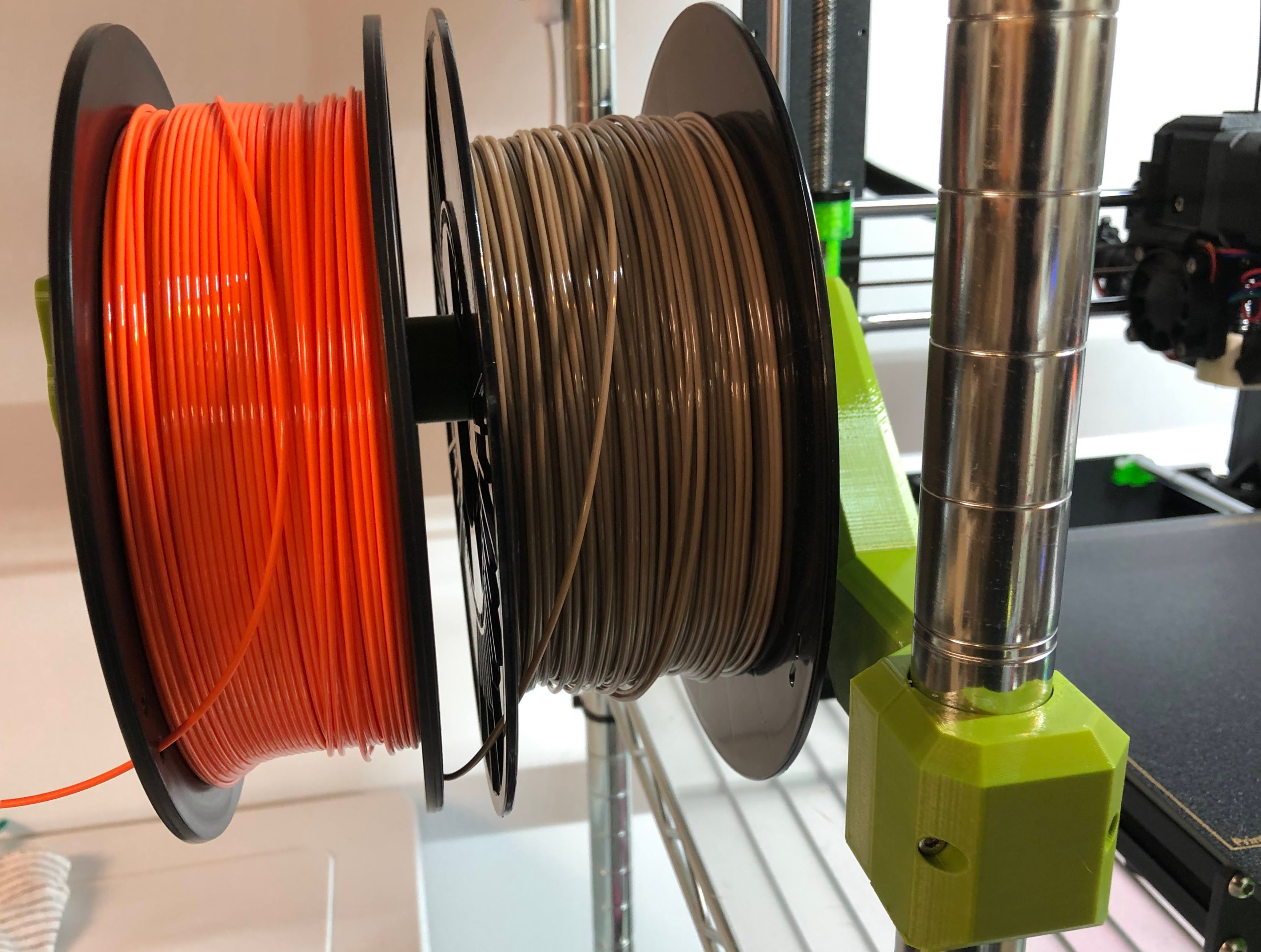 Miniatura 3 do modelo 3D Wire Rack Post - 2 Spool Holder