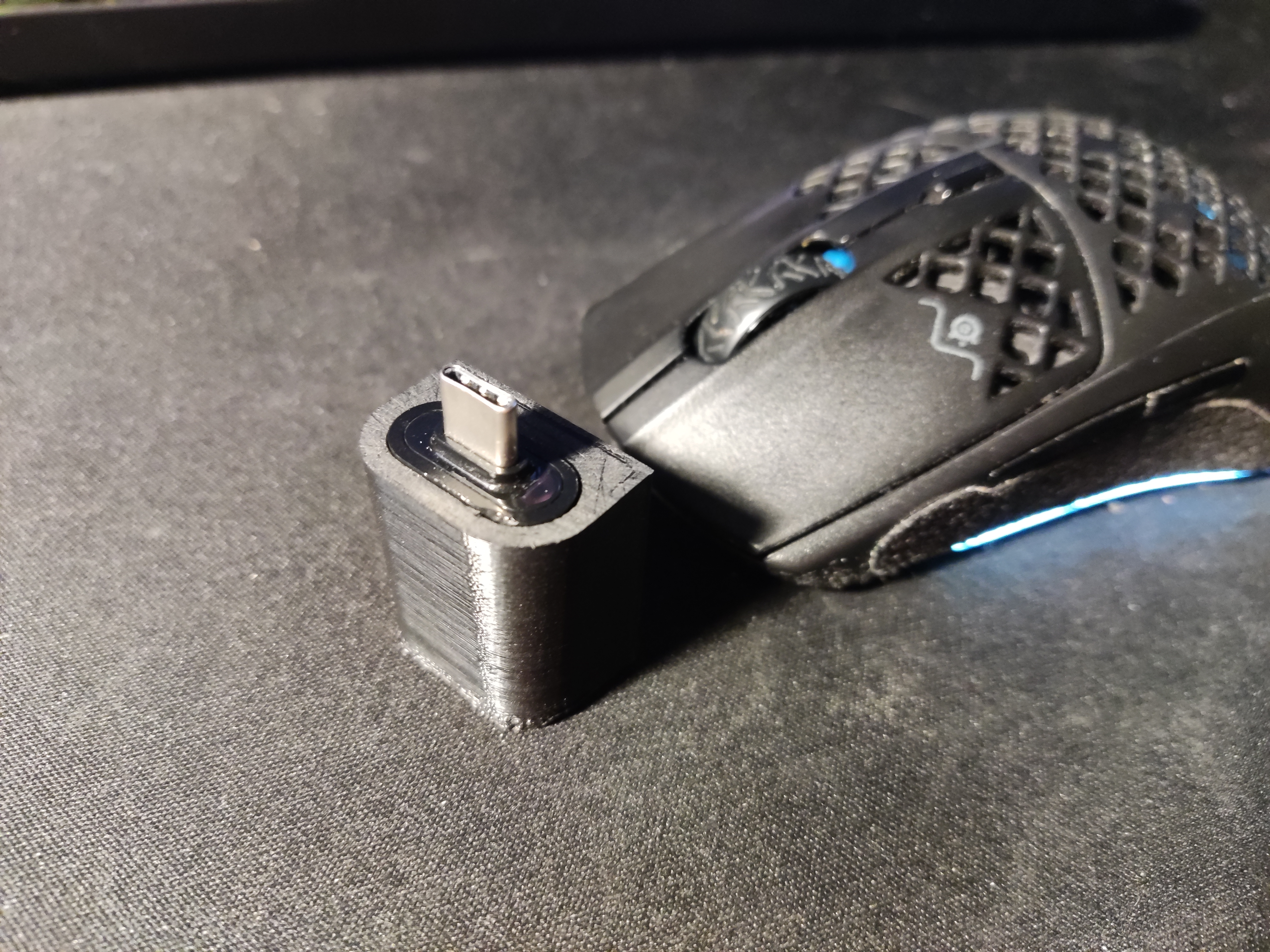 Steelseries Aerox 3 Wireless dongle holder/mount