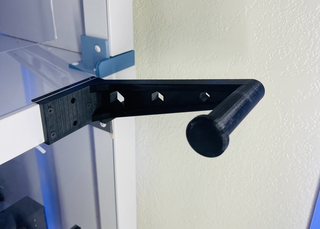 Spool Holder for IKEA lack table