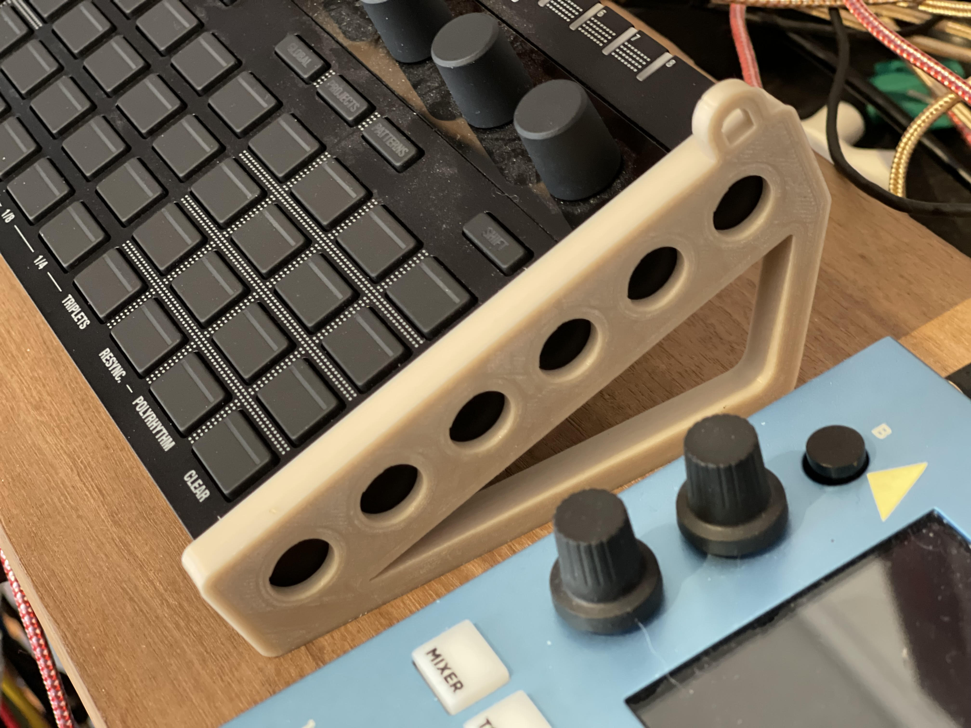 Korg SQ64 Stand