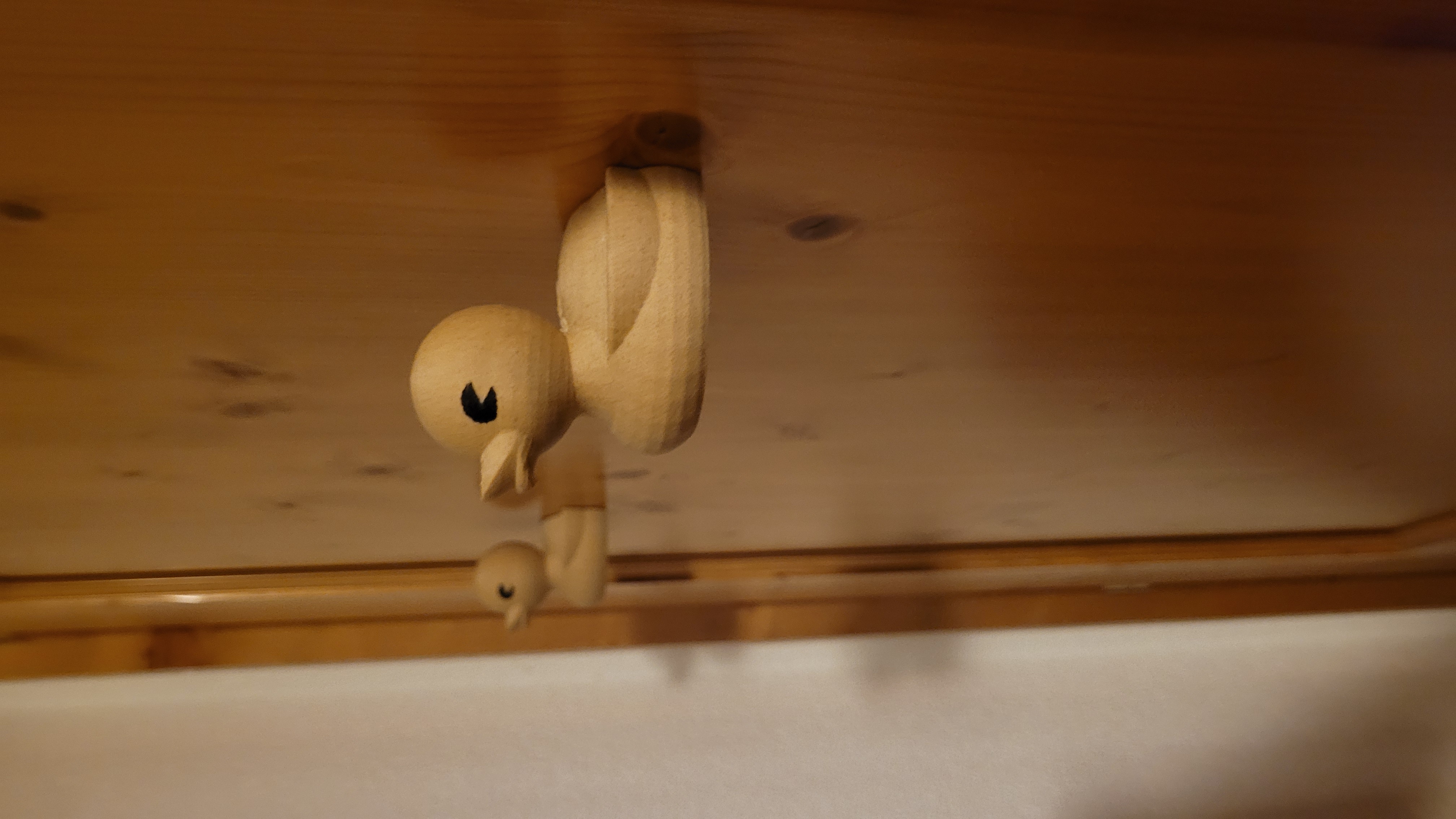 Duck-shaped clothes rack