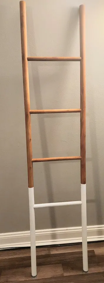 Aldi store ladder shelf