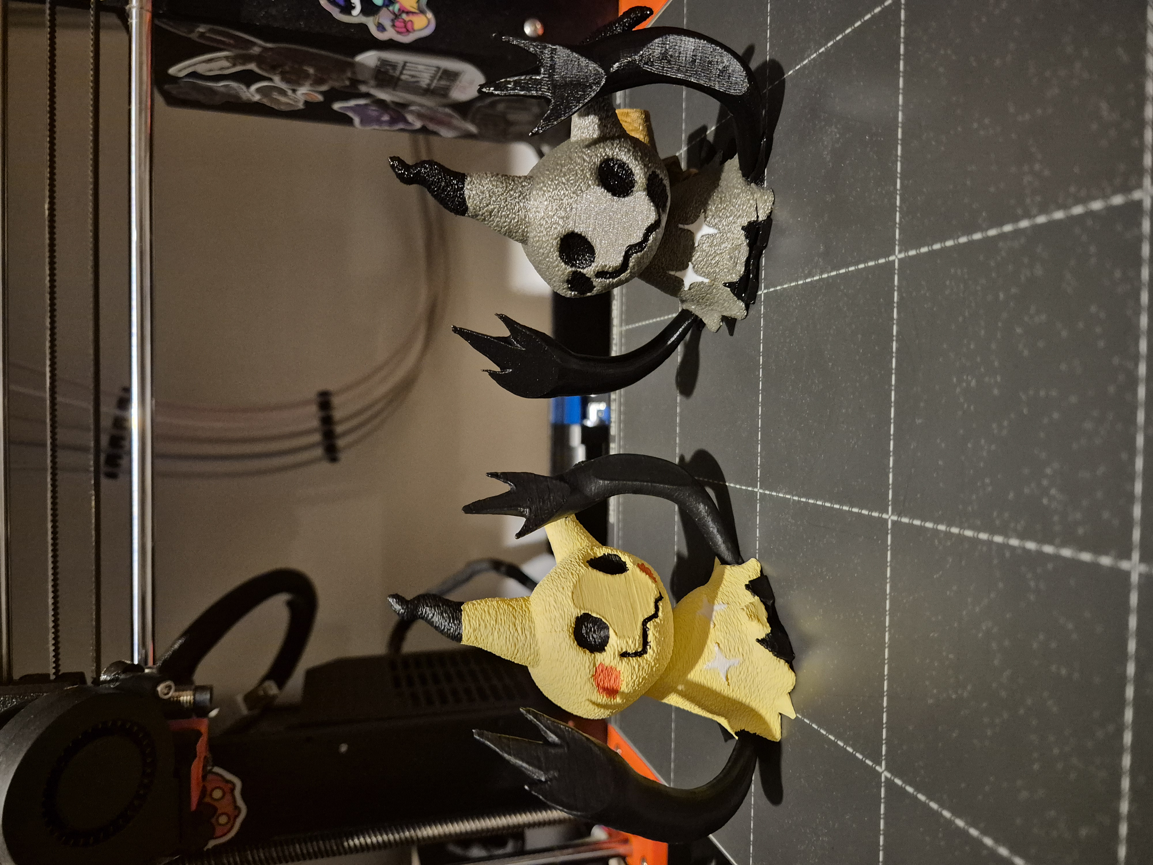 Window/Peeking Mimikyu